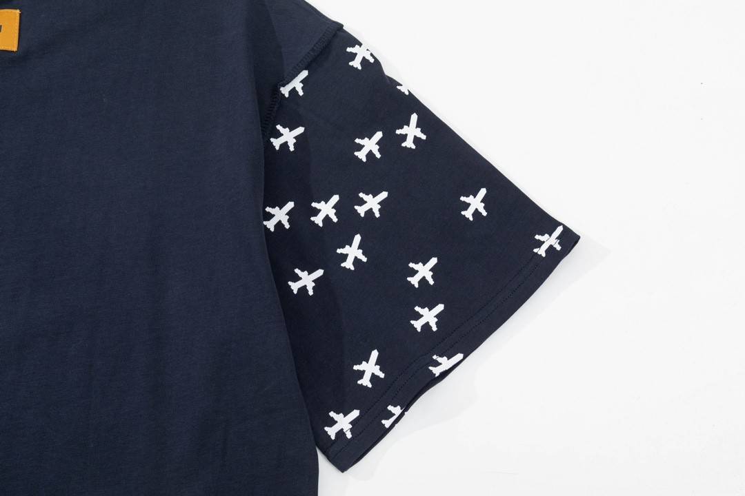 Louis Vuitton 23ss small plane full print pattern gold classic T-shirt