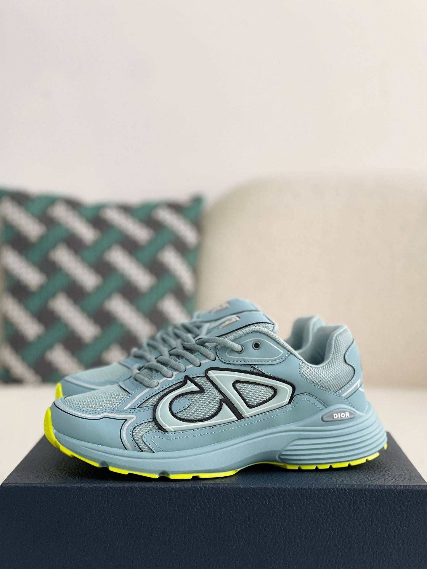 D*OR B30 New Sneaker