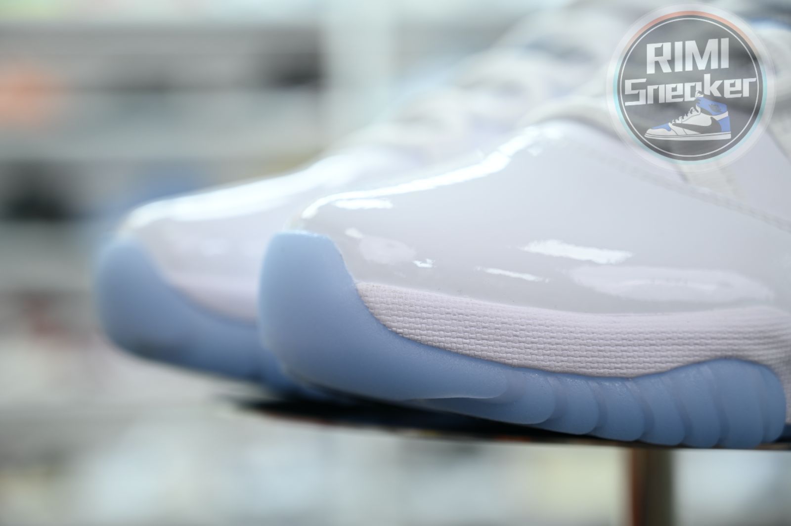 Jordan Air Jordan 11“Legend Blue”  2024  CT8012-104