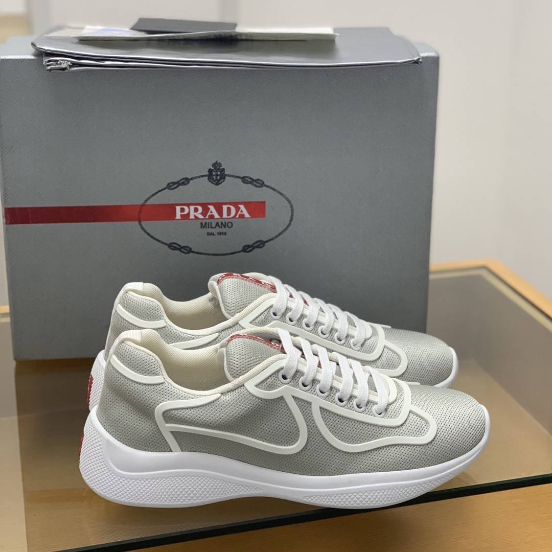 P*DA Sneakers