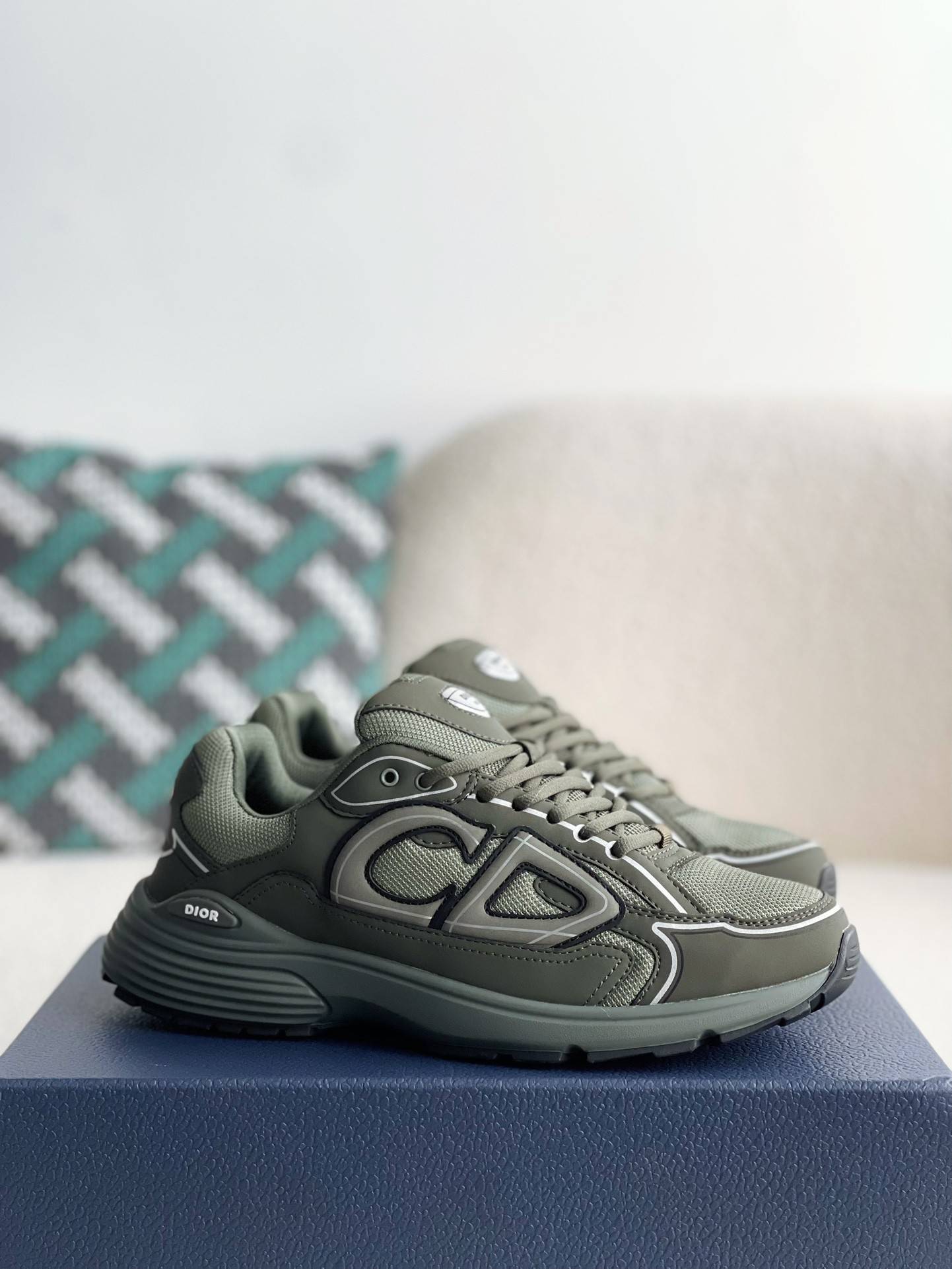 D*OR B30 New Sneaker