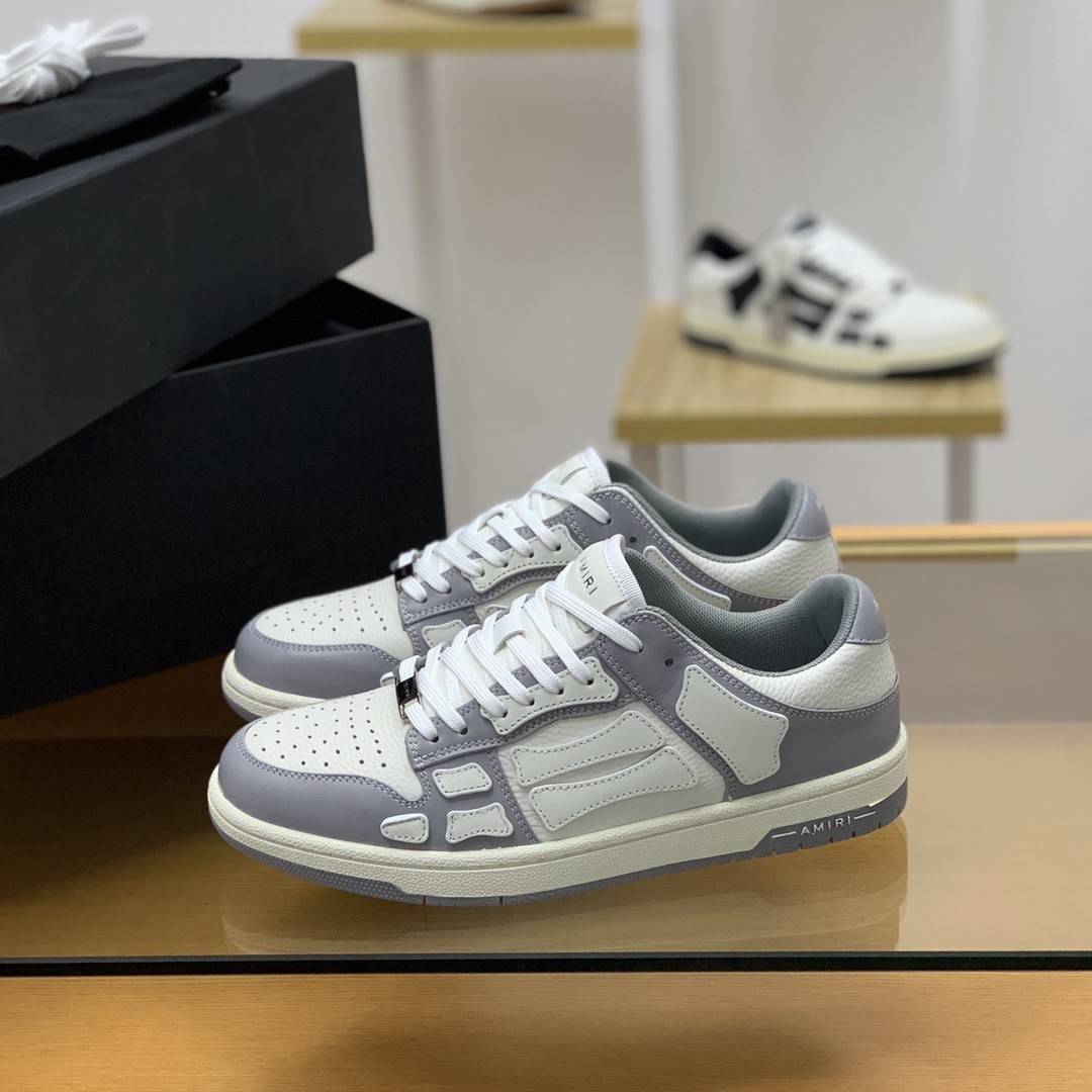 A*RI Bone Sneakers