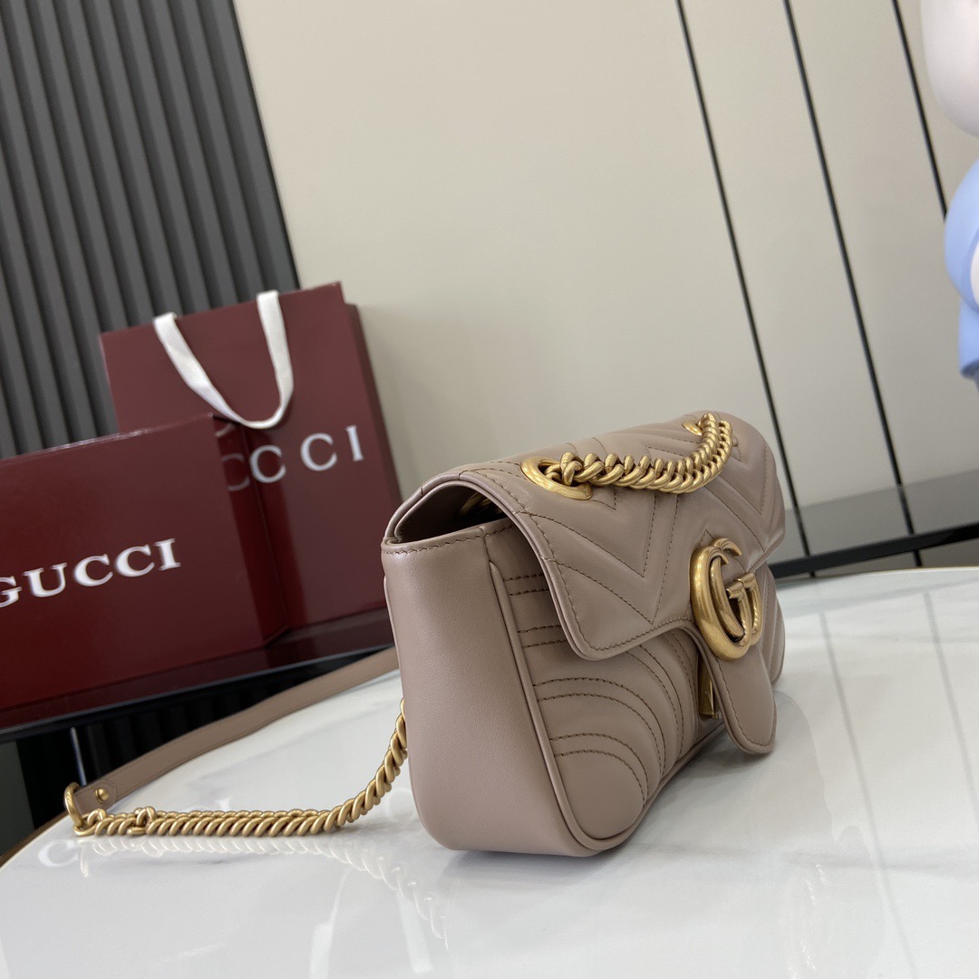 G*u*i marmont series quilted mini handbag model: 446744. size: 22*13*6cm