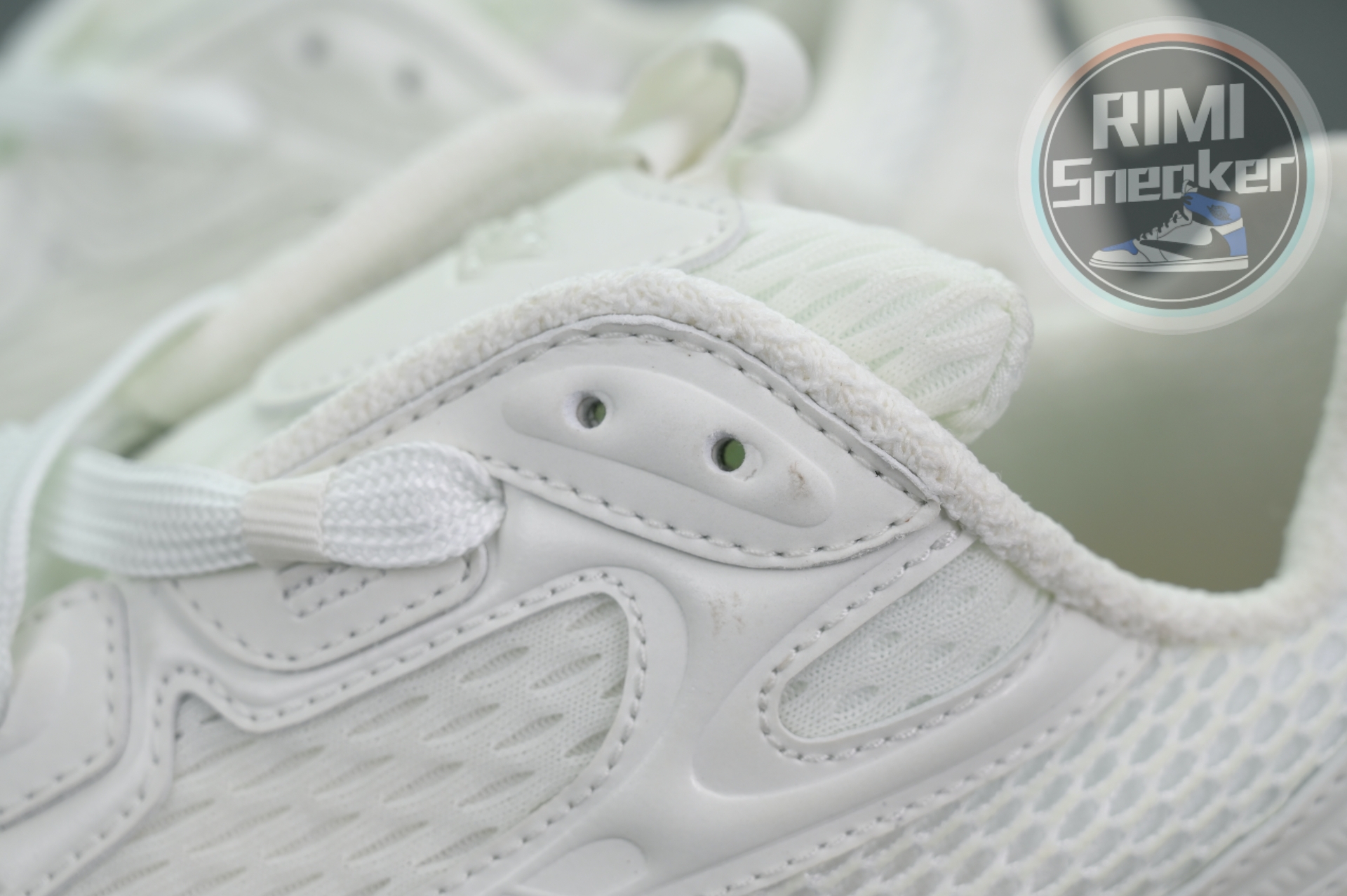 Balenciaga all sizes still in stock! Please contact customer service on iMessage/WhatsApp to purchase!  BLGA  3XL