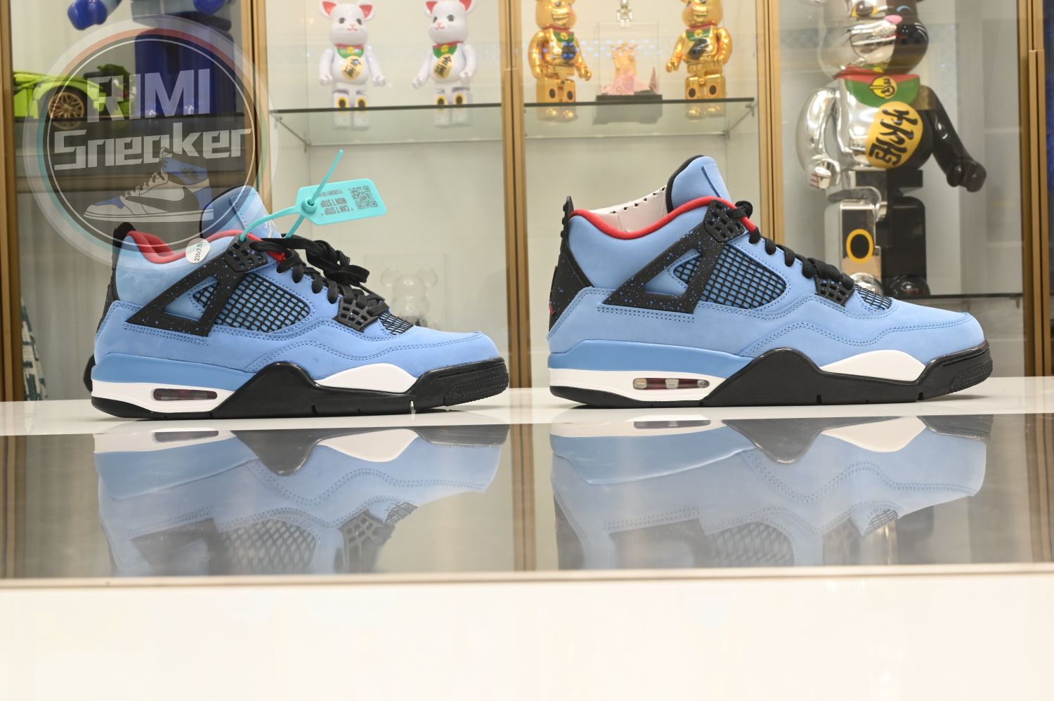 TRAVIS SCOTT X AIR JORDAN 4 RETRO