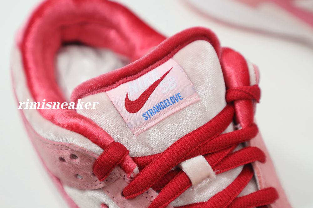 STRANGELOVE X DUNK LOW SB