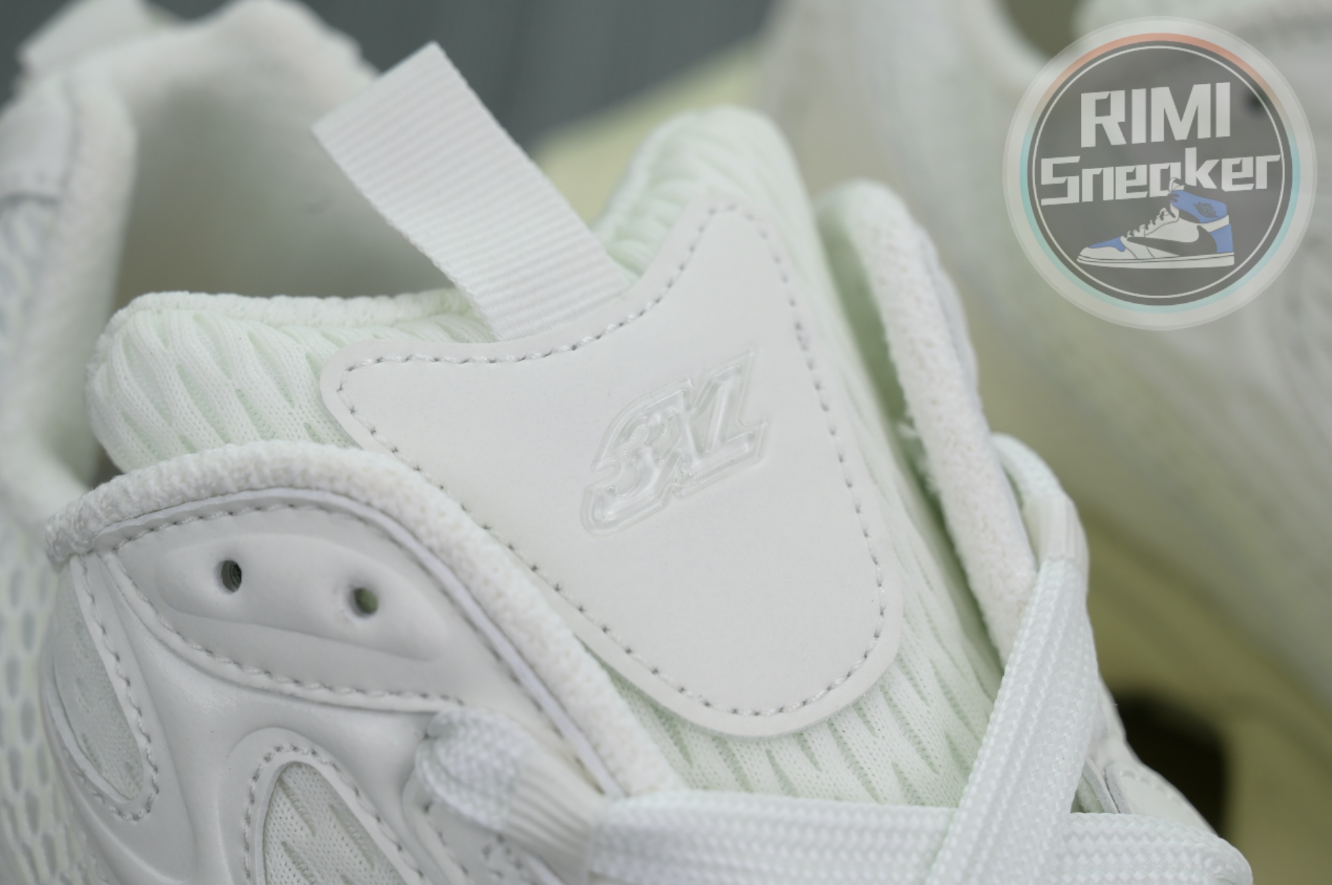 Balenciaga all sizes still in stock! Please contact customer service on iMessage/WhatsApp to purchase!  BLGA  3XL