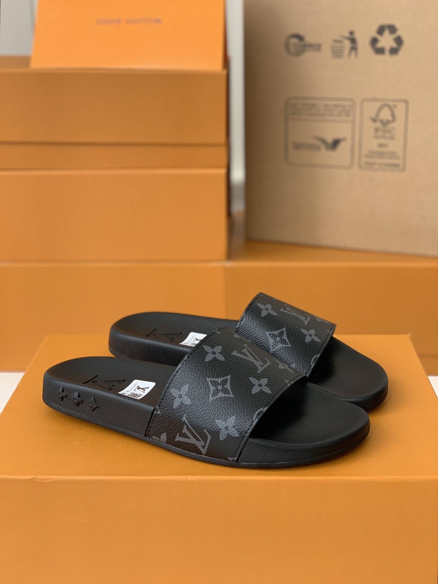 L*V  WOMEN''S SLIPPERS