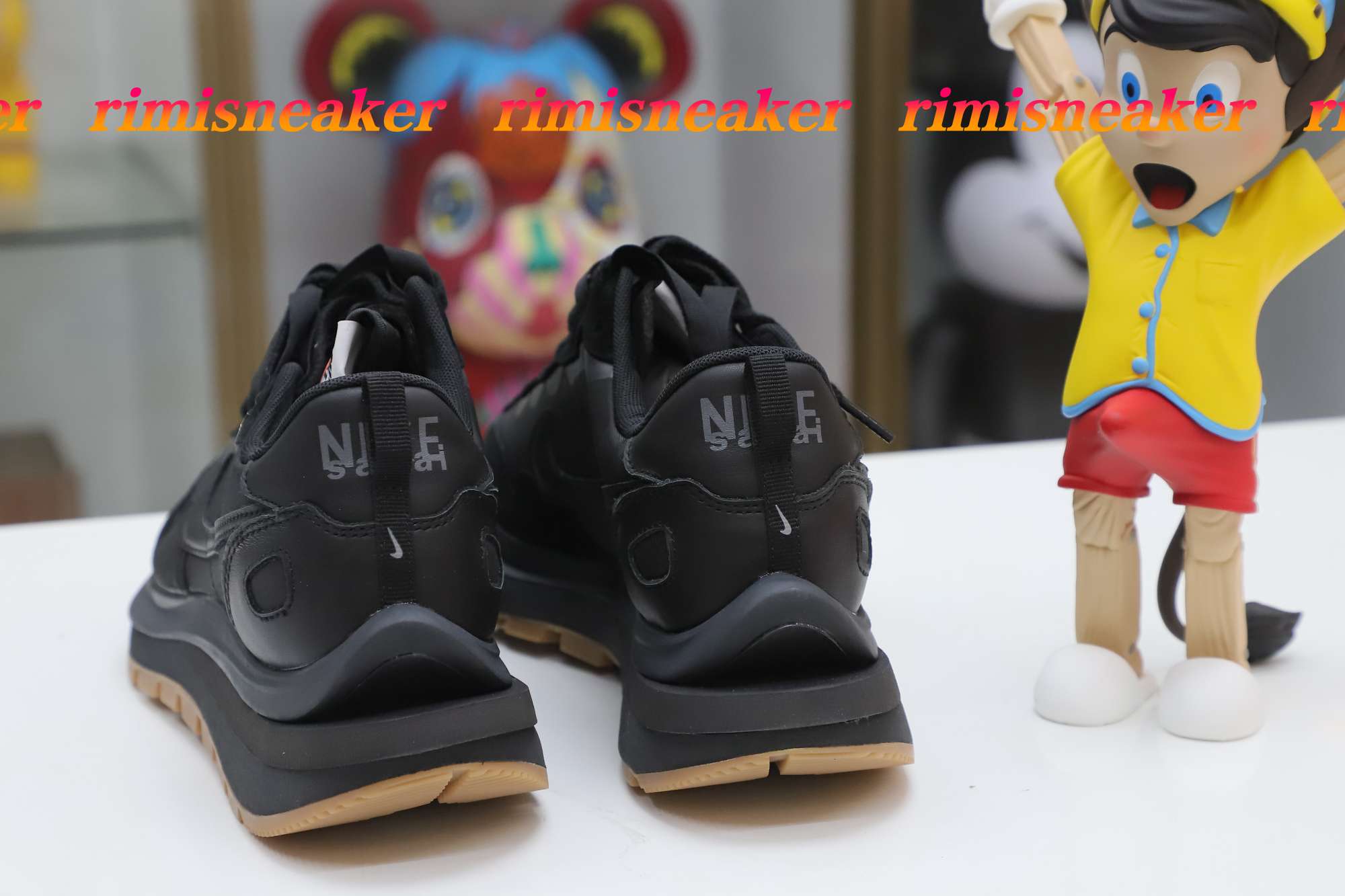 NIKE SACAI X VAPORWAFFLE