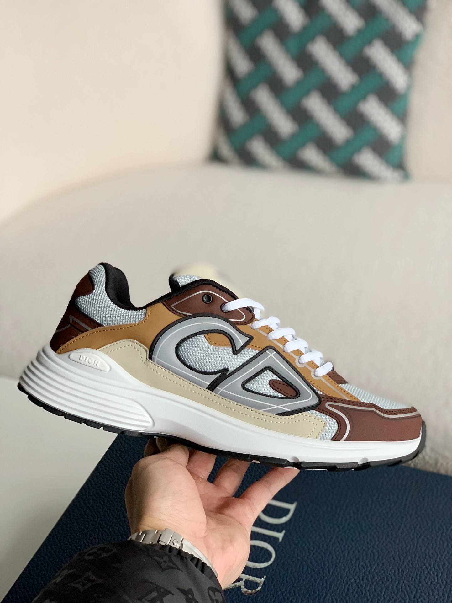 D*OR B57 New Sneaker