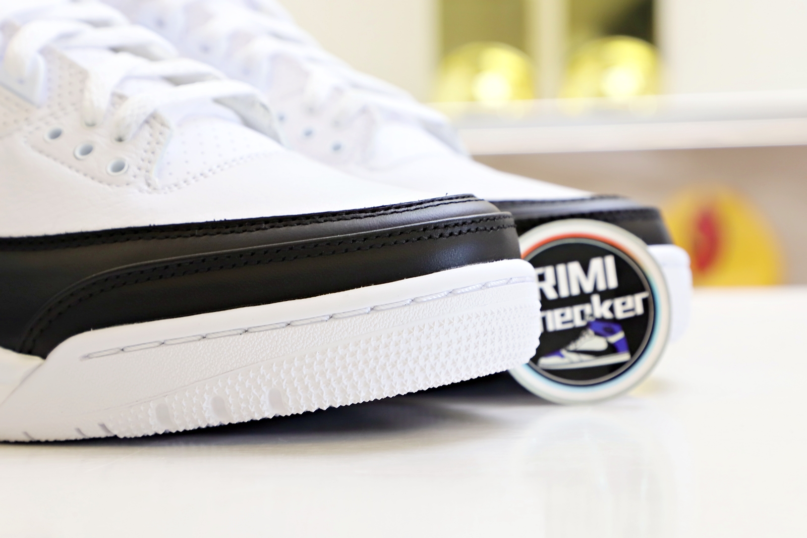 FRAGMENT DESIGN X AIR JORDAN 3 RETRO SP