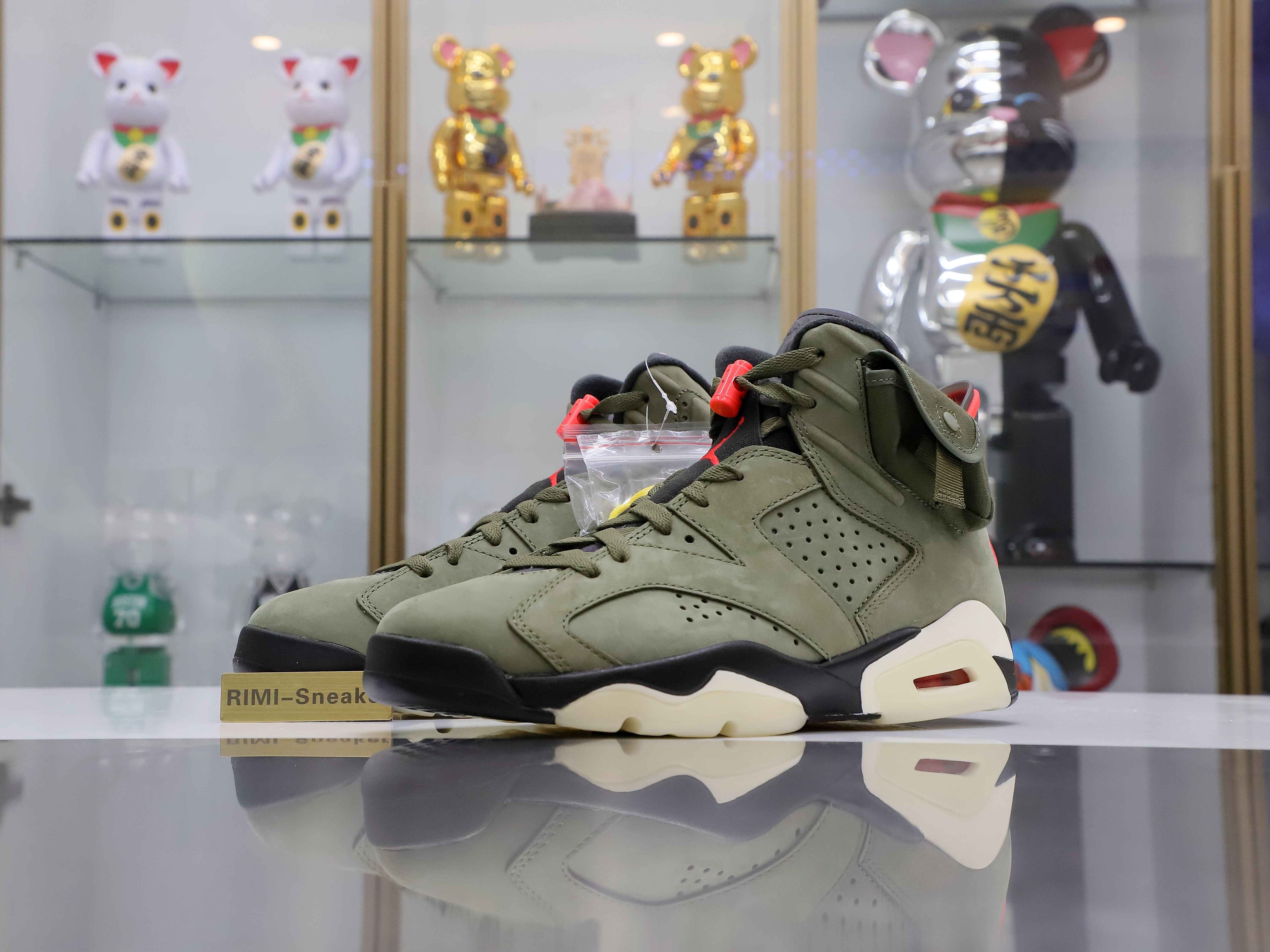 TRAVIS SCOTT X AIR JORDAN 6 RETRO