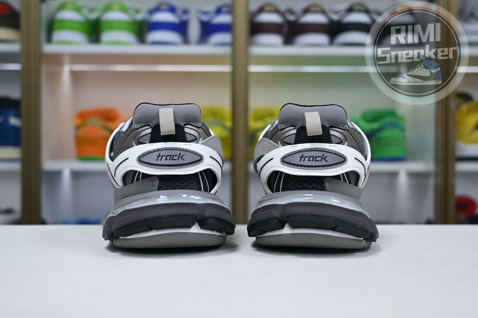 Balenciaga all sizes still in stock! Please contact customer service on iMessage/WhatsApp to purchase! BLGA  Track（LED）