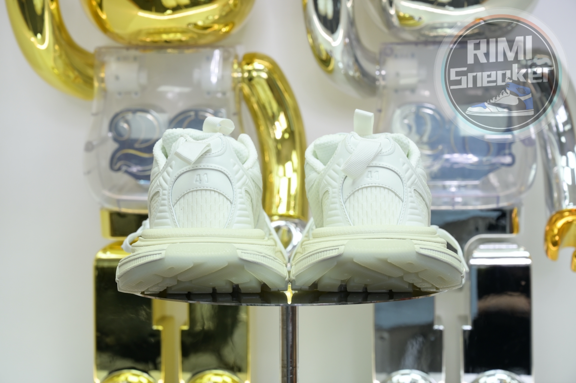 Balenciaga all sizes still in stock! Please contact customer service on iMessage/WhatsApp to purchase!  BLGA  3XL