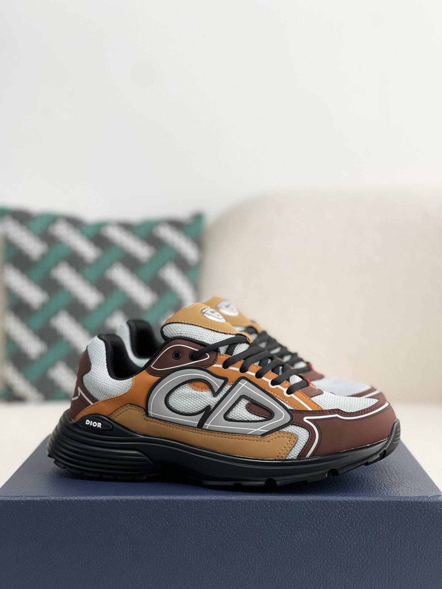 D*OR B30 New Sneaker