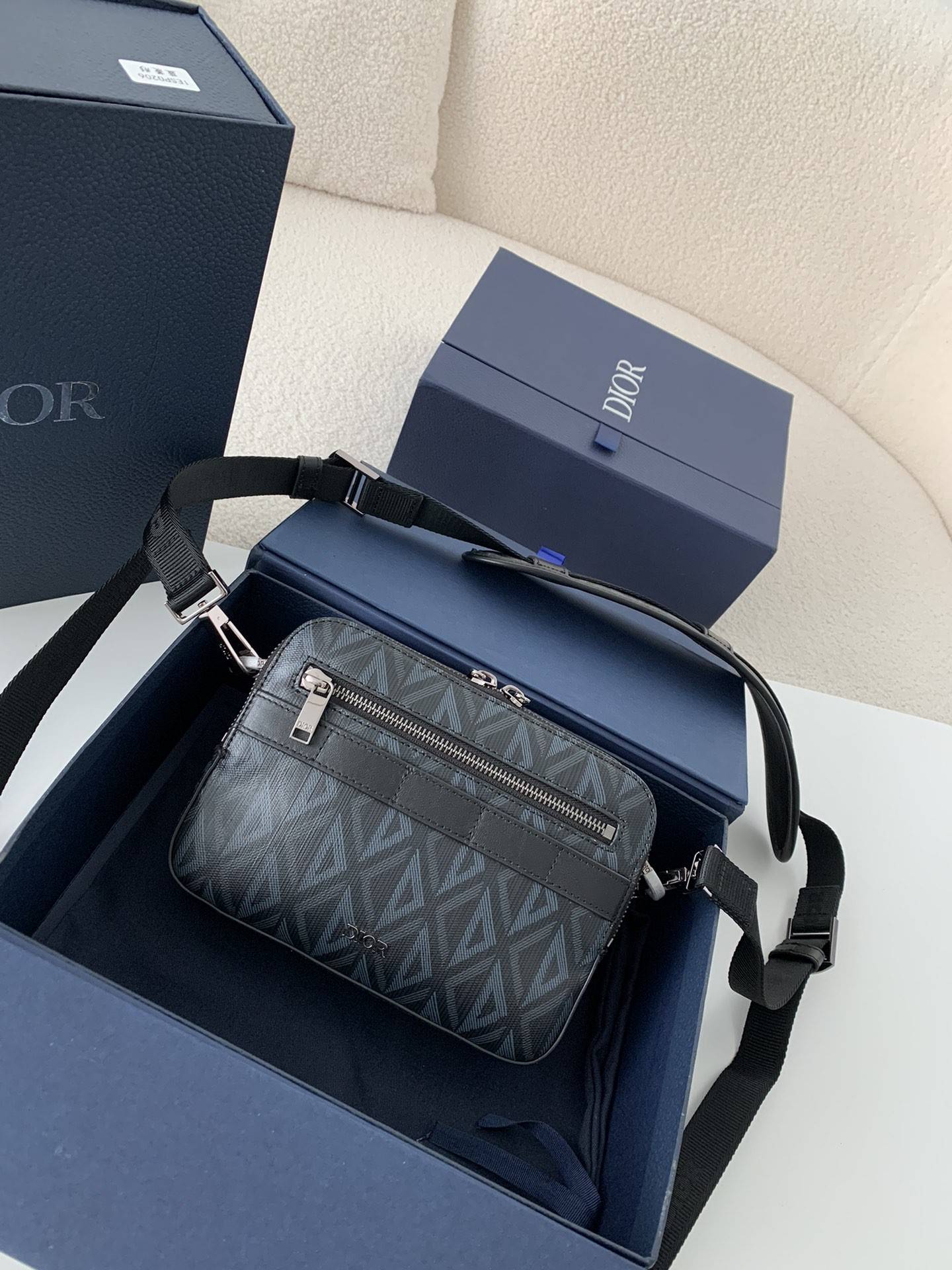 D*OR Men''s SAFARI Messenger Bag, Top Quality  Size: 22 * 15 * 6cm