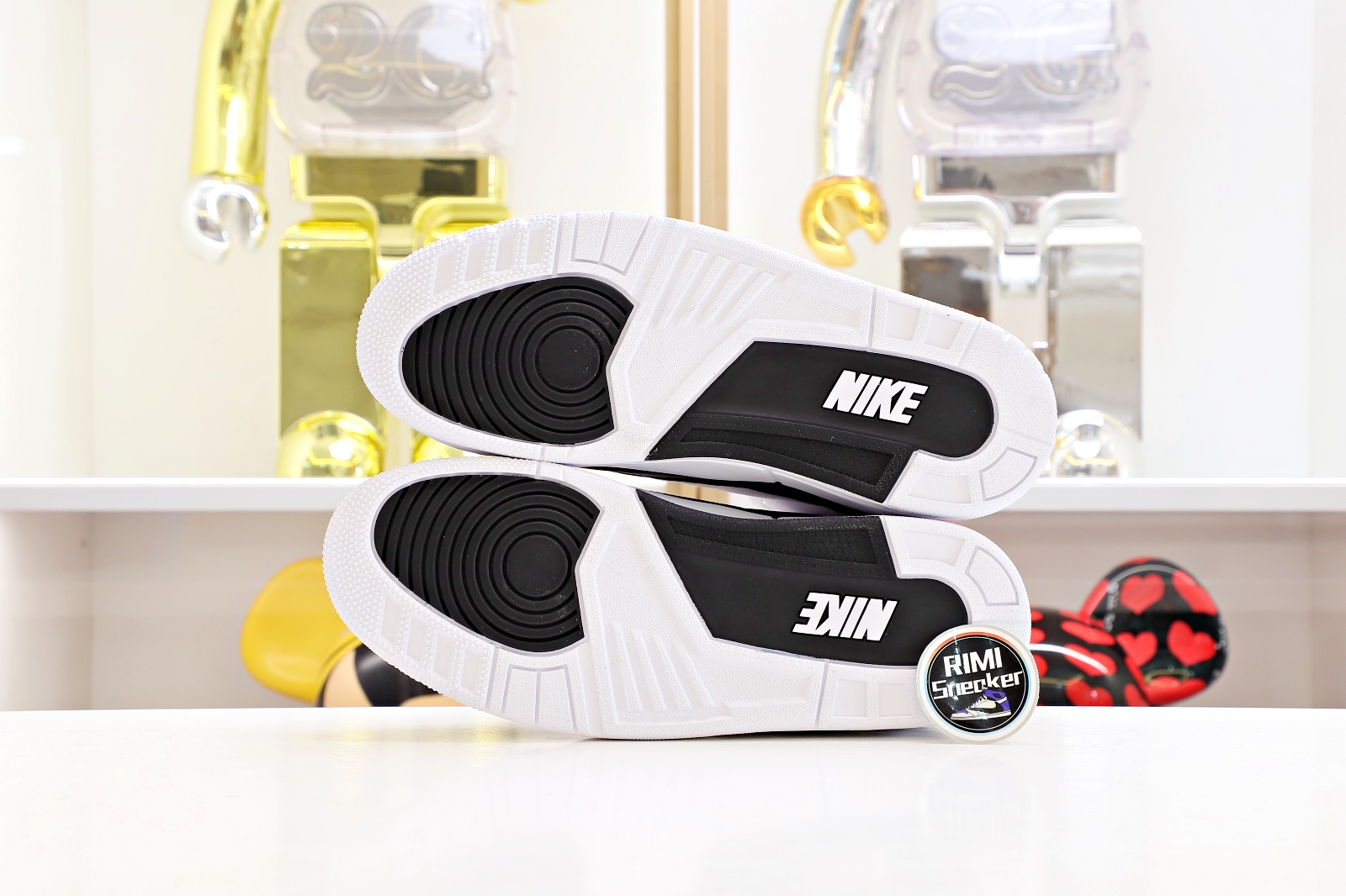 FRAGMENT DESIGN X AIR JORDAN 3 RETRO SP