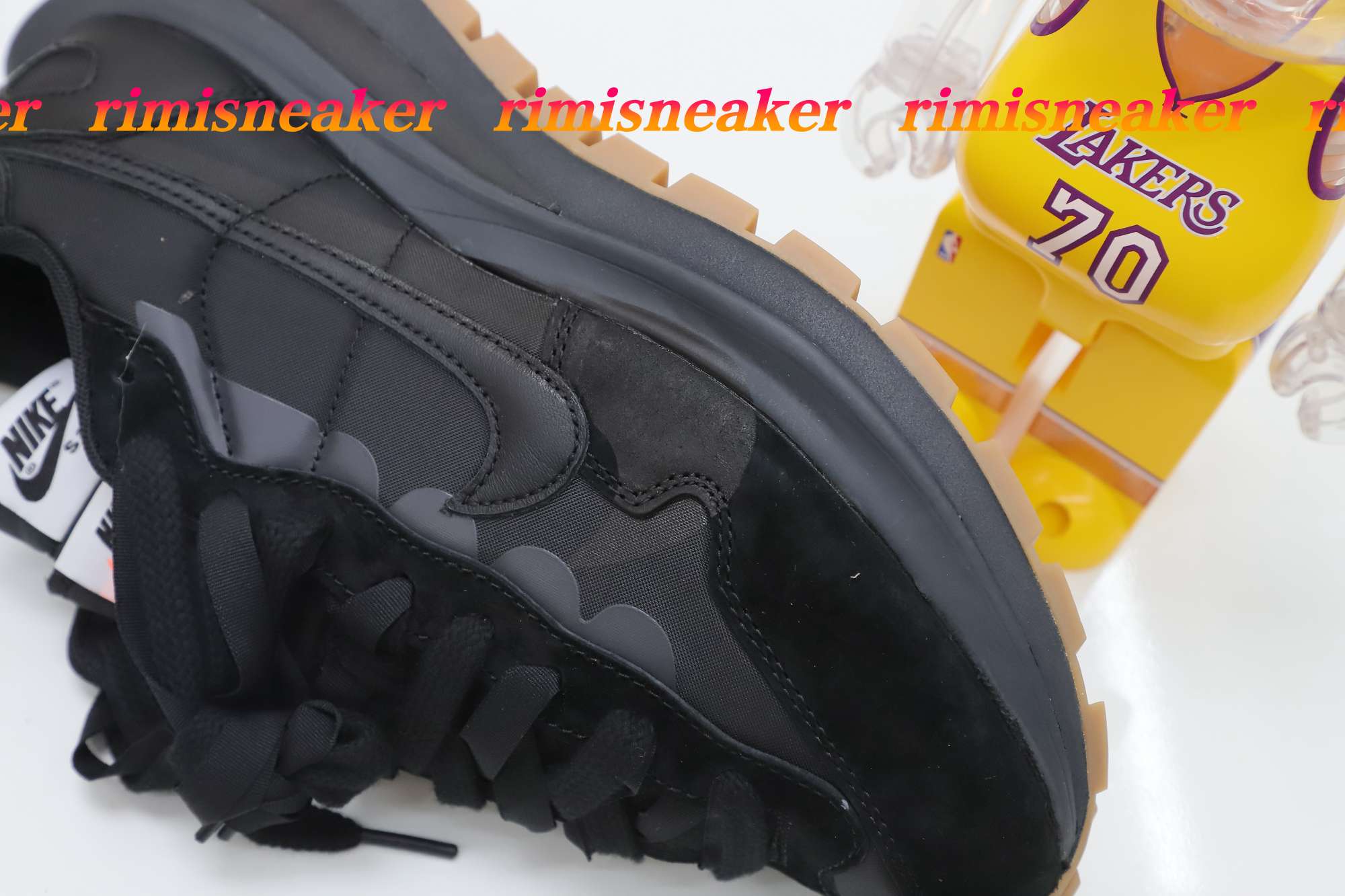 NIKE SACAI X VAPORWAFFLE