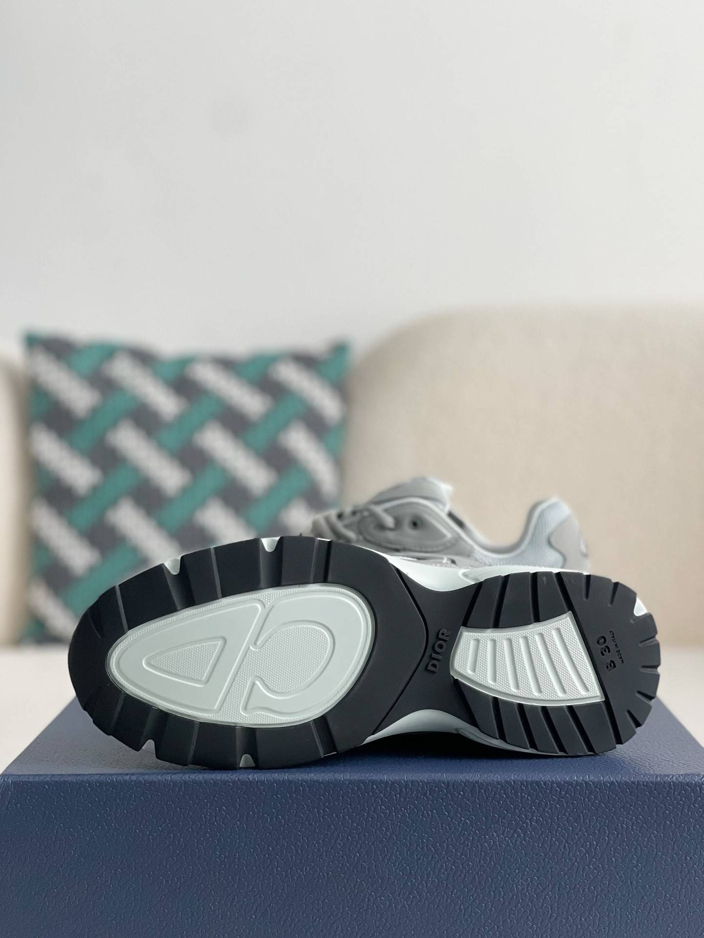 D*OR B30 New Sneaker