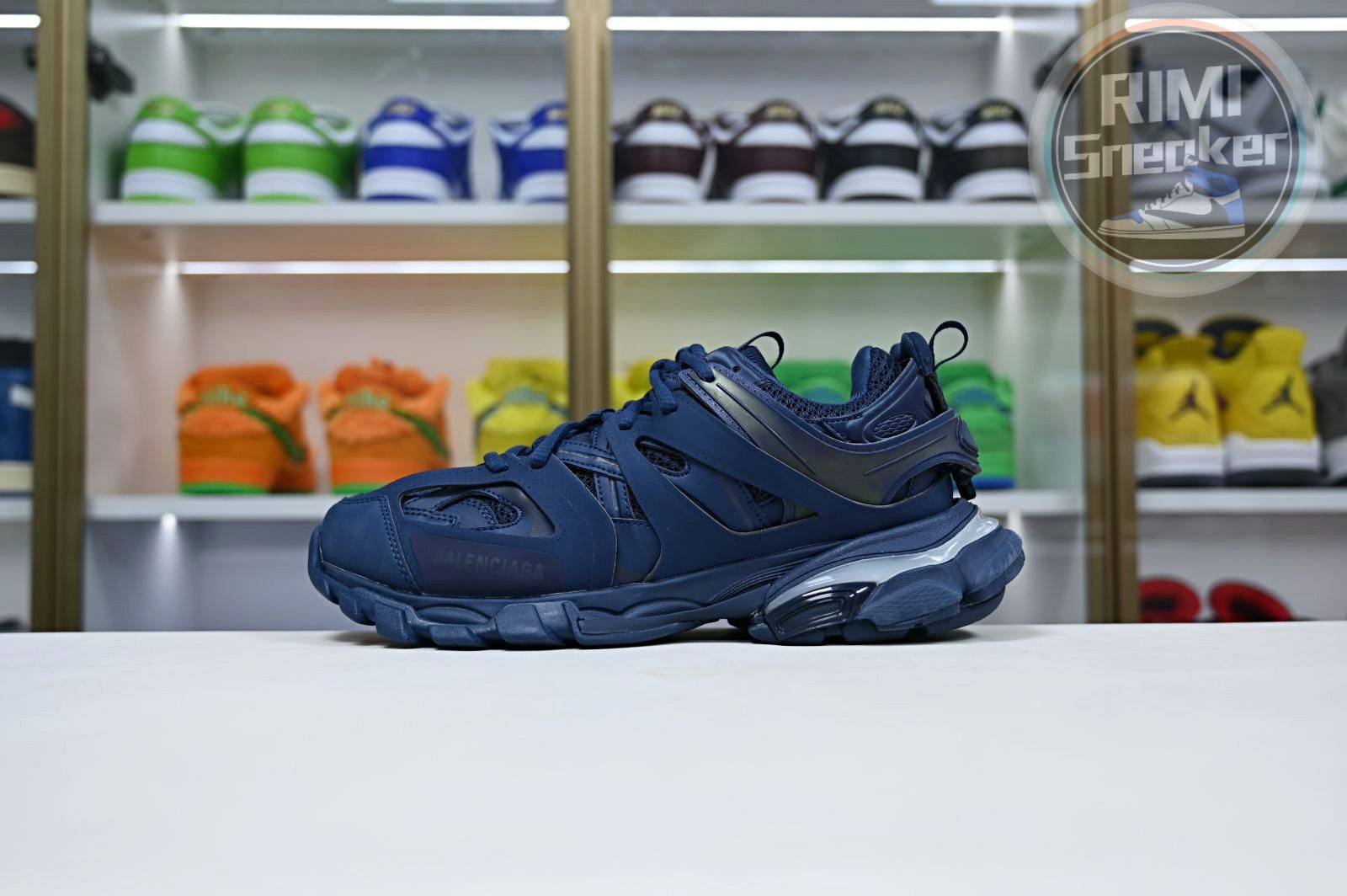 Balenciaga all sizes still in stock! Please contact customer service on iMessage/WhatsApp to purchase! BLGA  Track（LED）