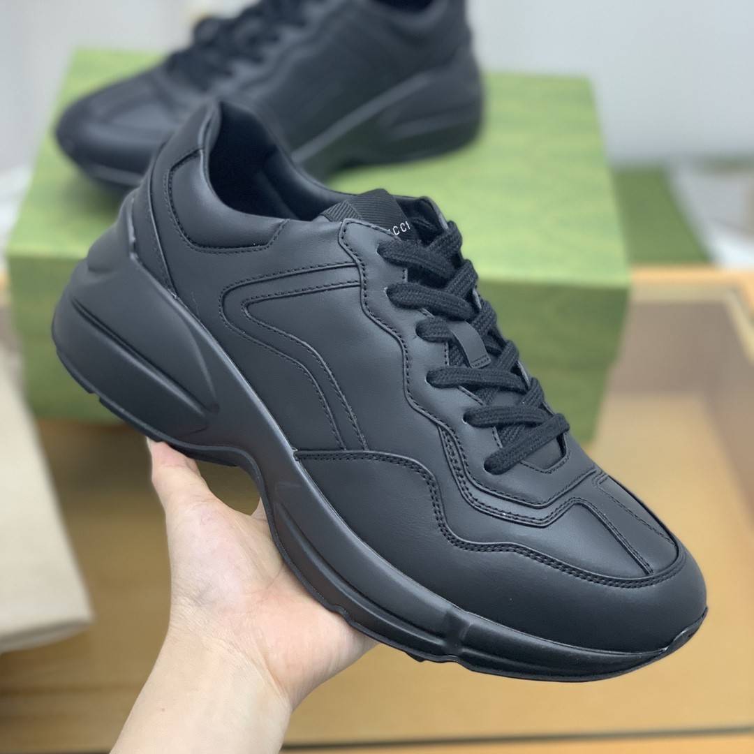 GU*IRetro Clunky Sneaker