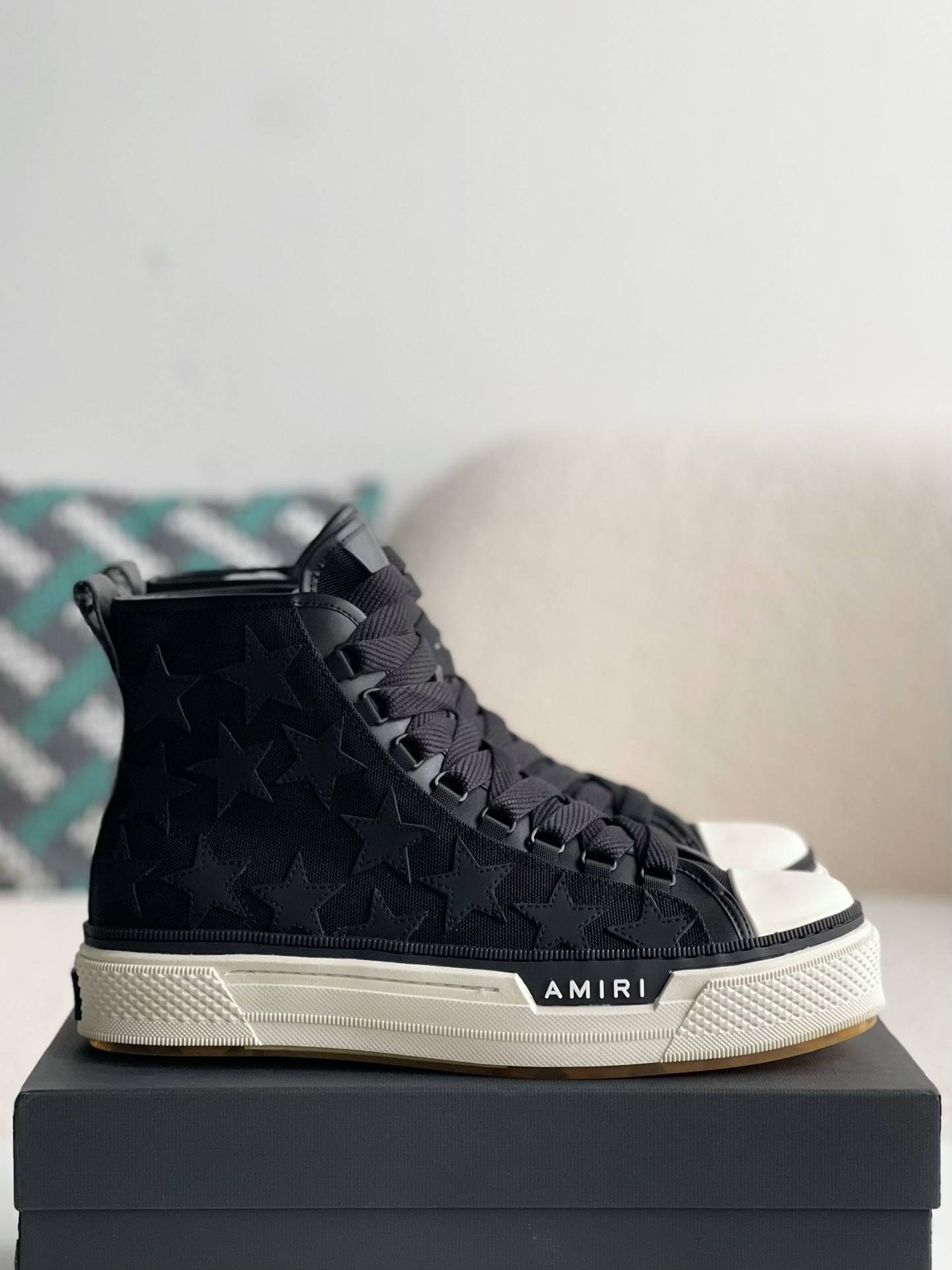 A*RI Sneakers High