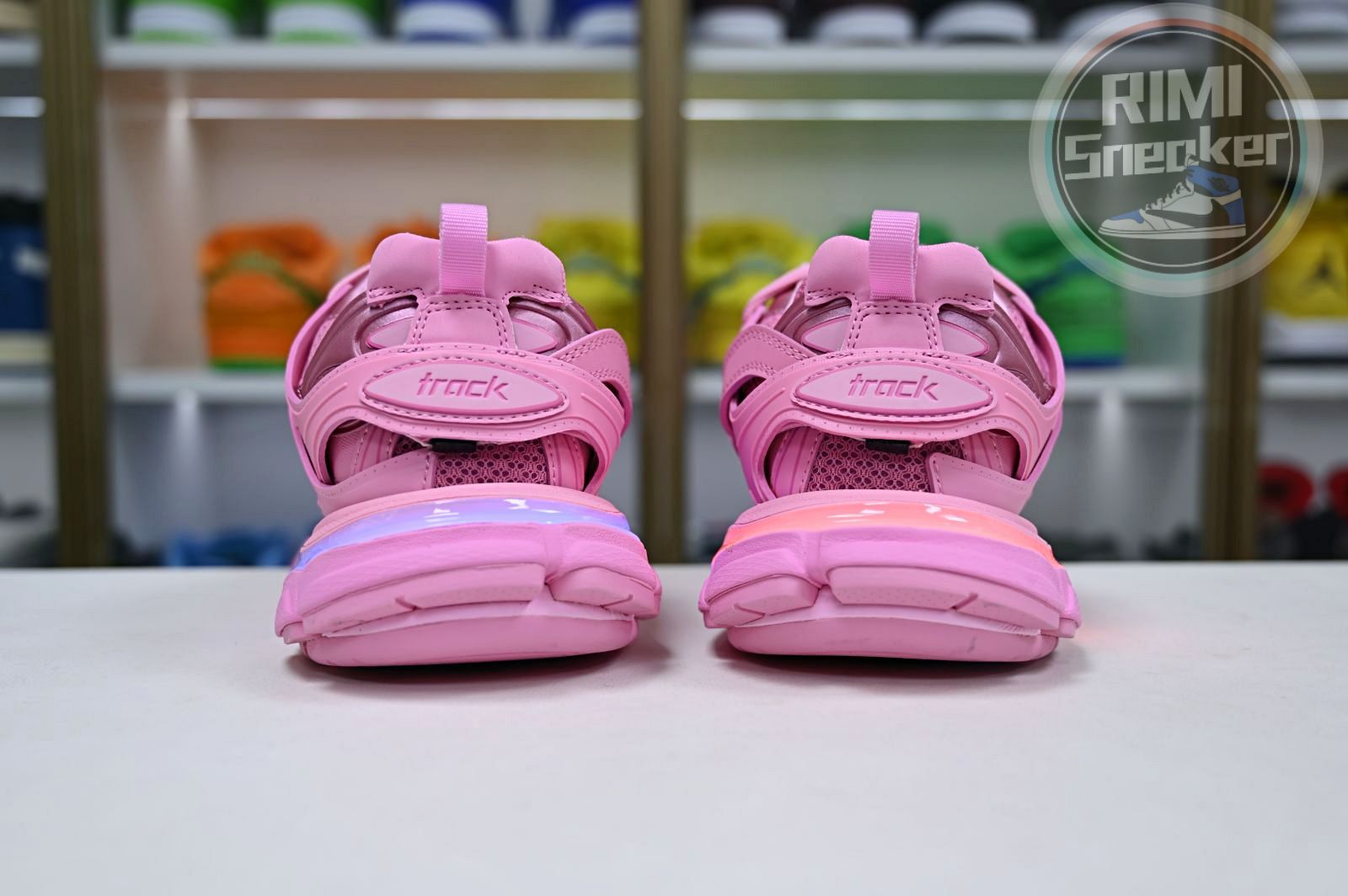 Balenciaga all sizes still in stock! Please contact customer service on iMessage/WhatsApp to purchase! BLGA  Track（LED）