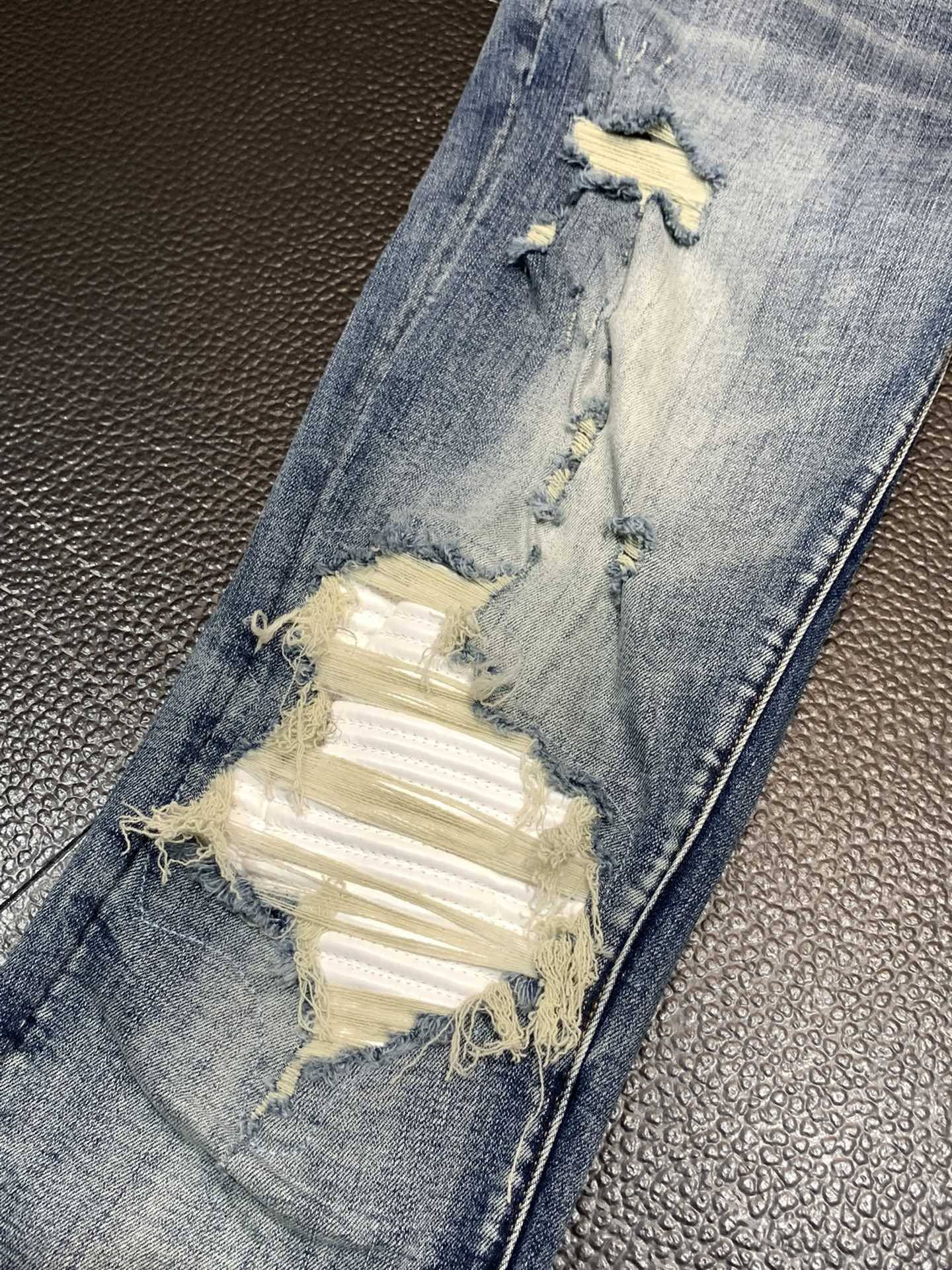 Amiri slim fit petite straight jeans