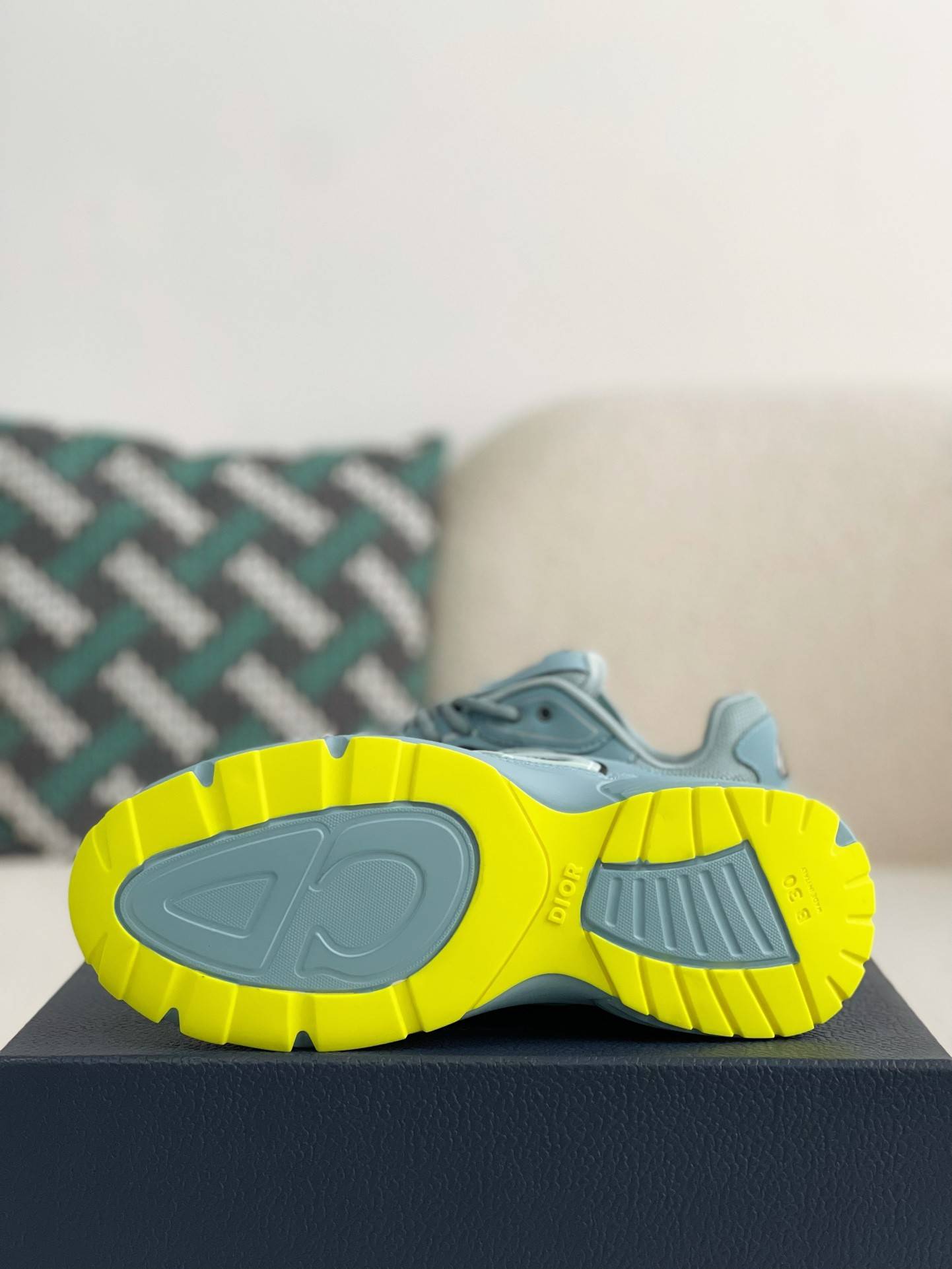 D*OR B30 New Sneaker