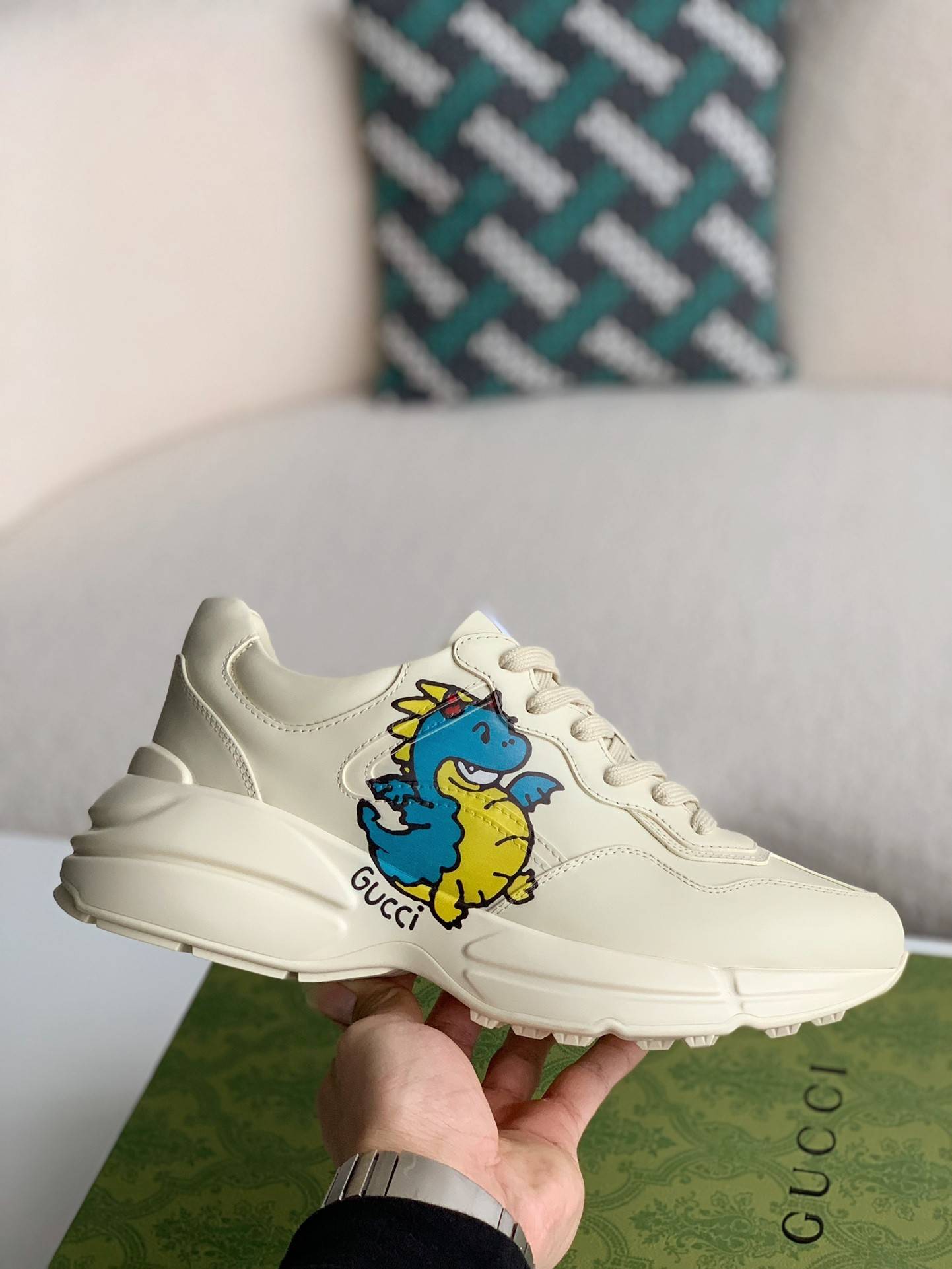 GU*IRetro Clunky Sneaker