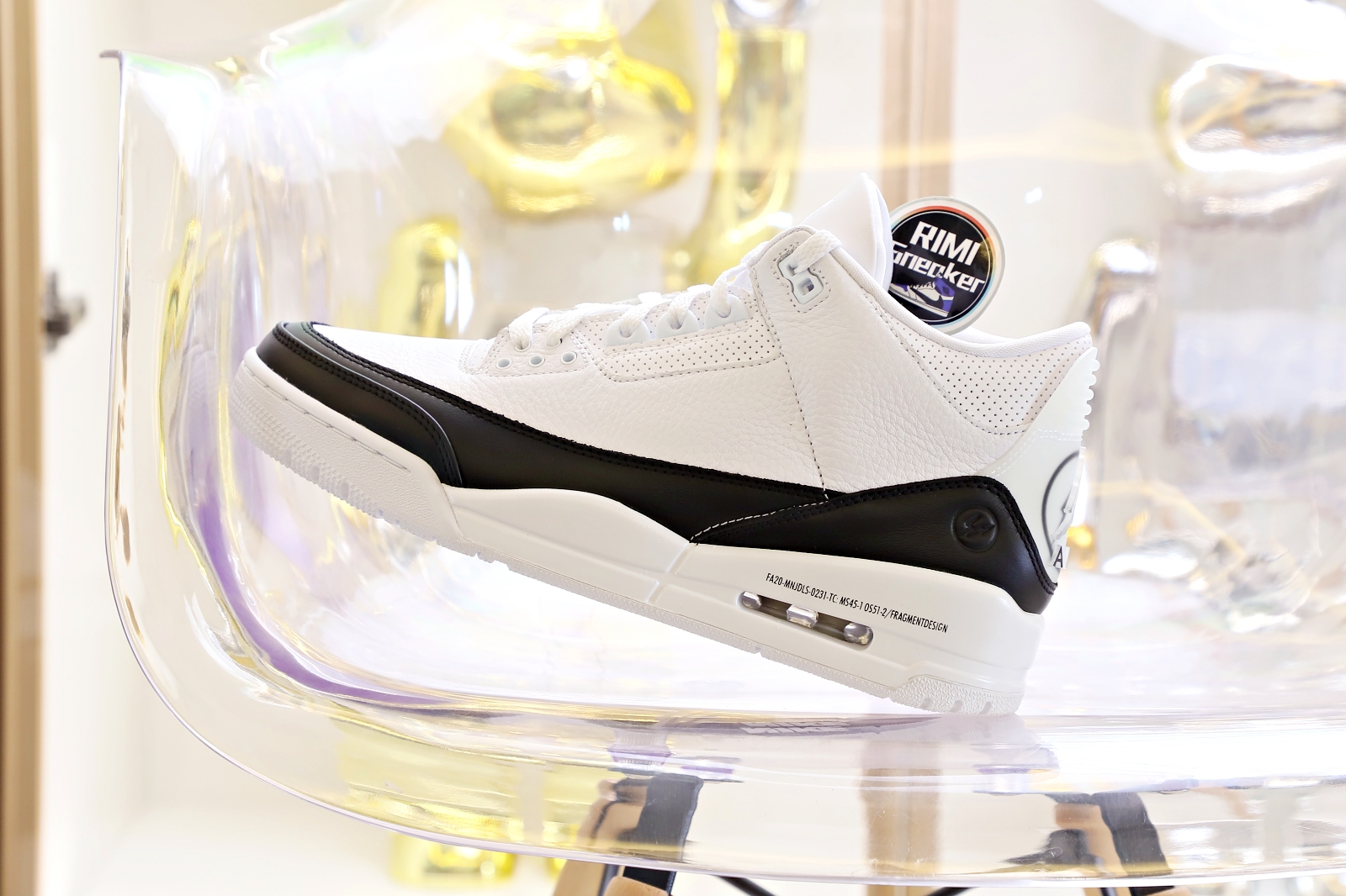 FRAGMENT DESIGN X AIR JORDAN 3 RETRO SP