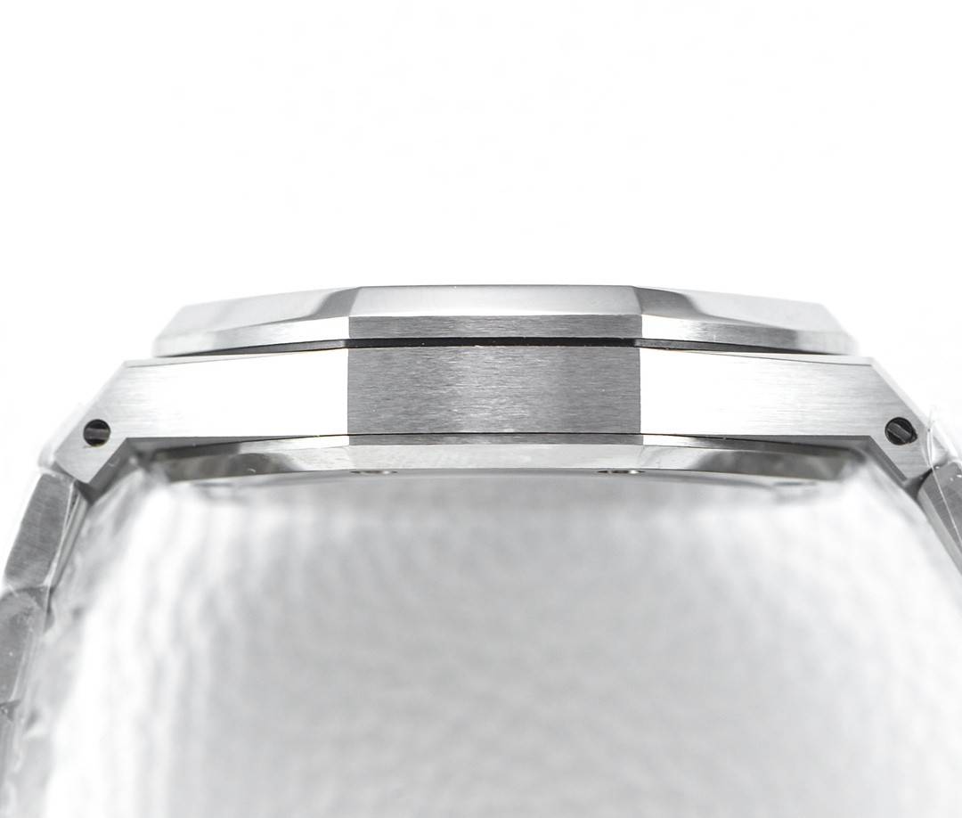 Audemars Piguet Royal Oak 15500 Series Men