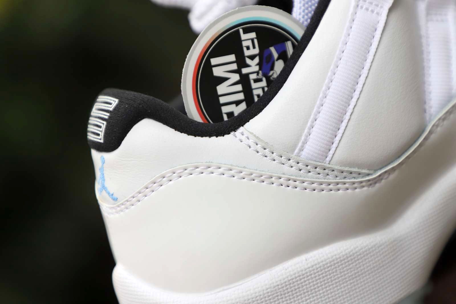 AIR JORDAN 11 RETRO LOW LEGEND BLUE AV2187-117