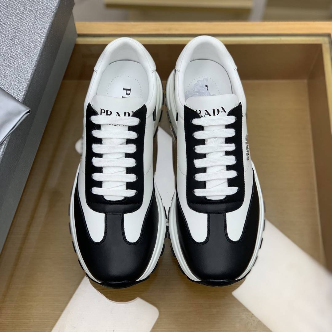P*DA Sneakers