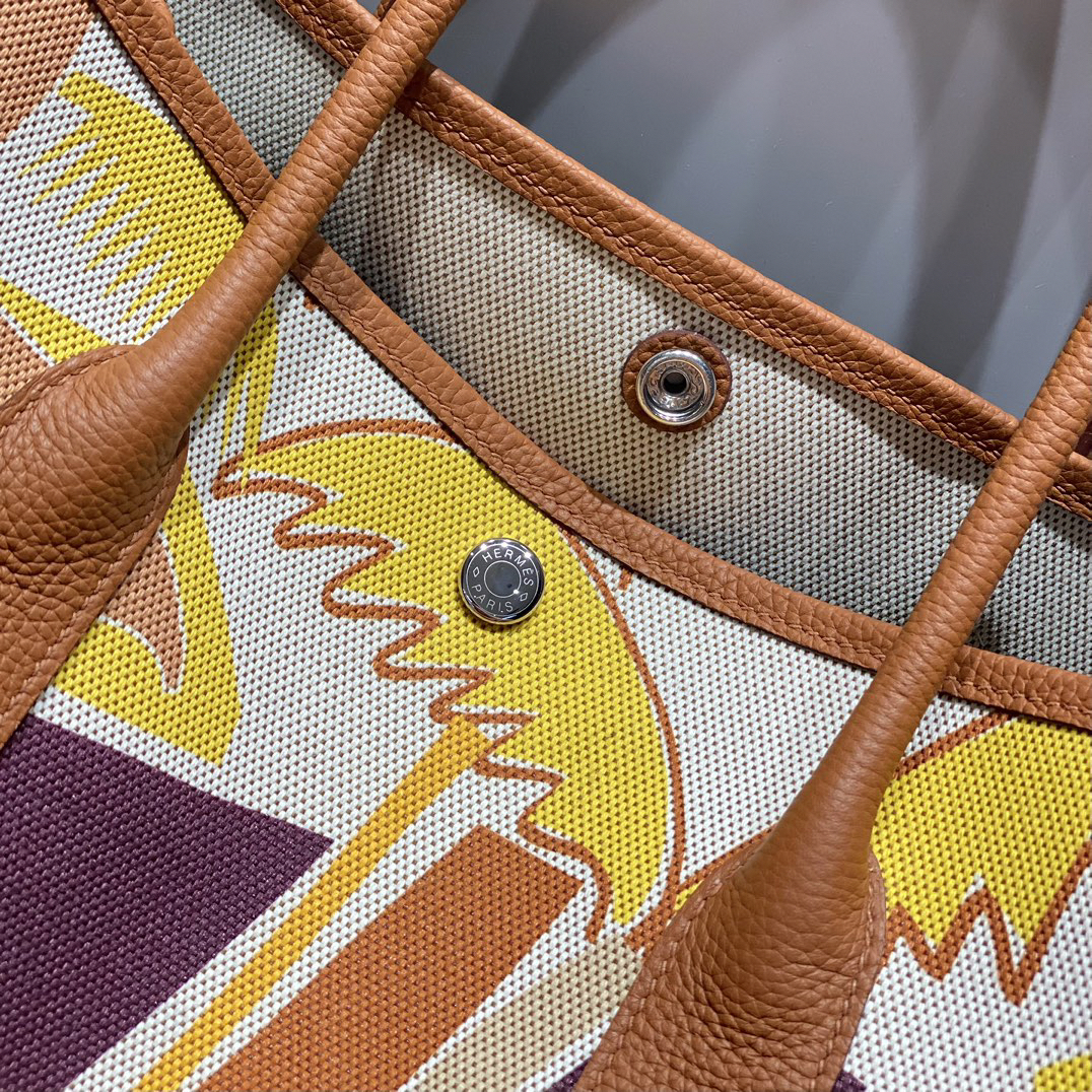 Hermes painted graffiti French fjord imported original cowhide wax thread sewing master craft painted canvas 36*30cm