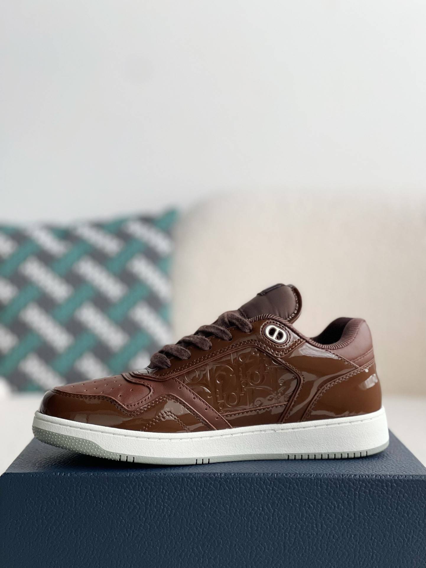 D*OR HIGH LEVEL B27 Sneaker