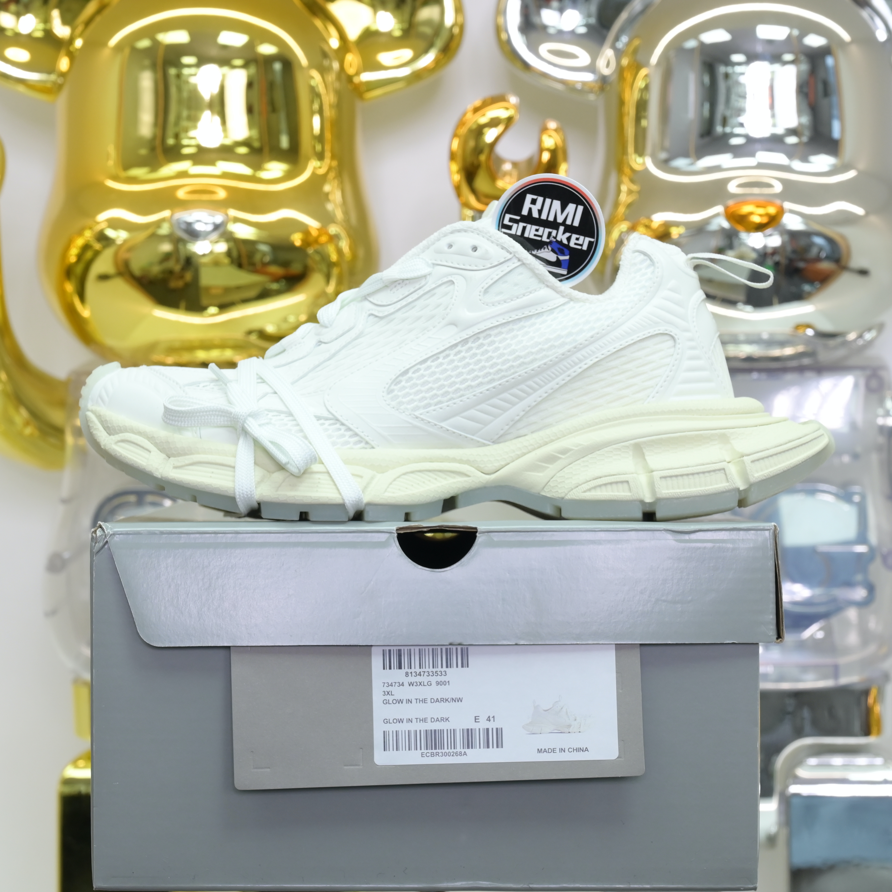 Balenciaga all sizes still in stock! Please contact customer service on iMessage/WhatsApp to purchase! BLGA 3XL