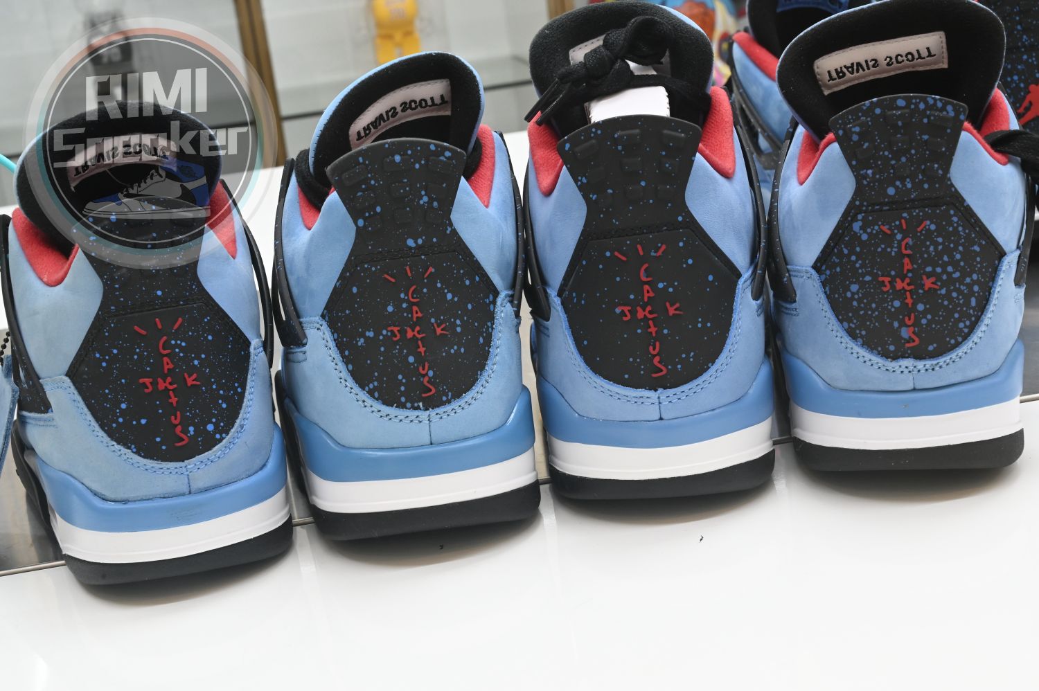 TRAVIS SCOTT X AIR JORDAN 4 RETRO