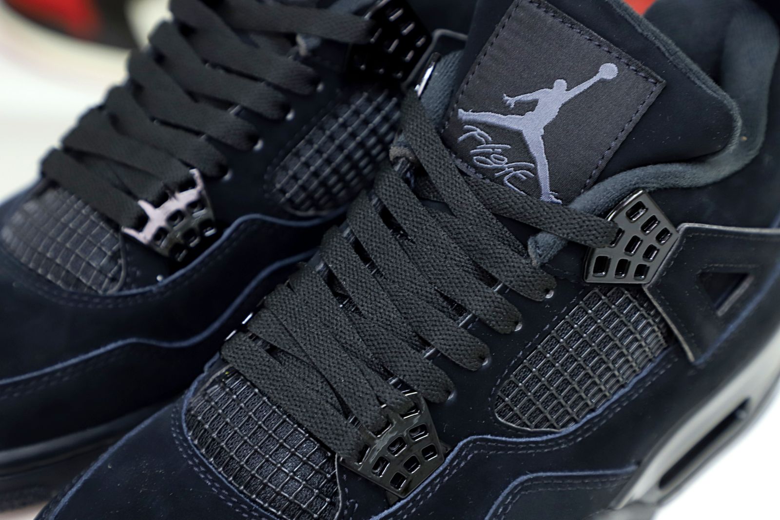 AIR JORDAN 4 RETRO