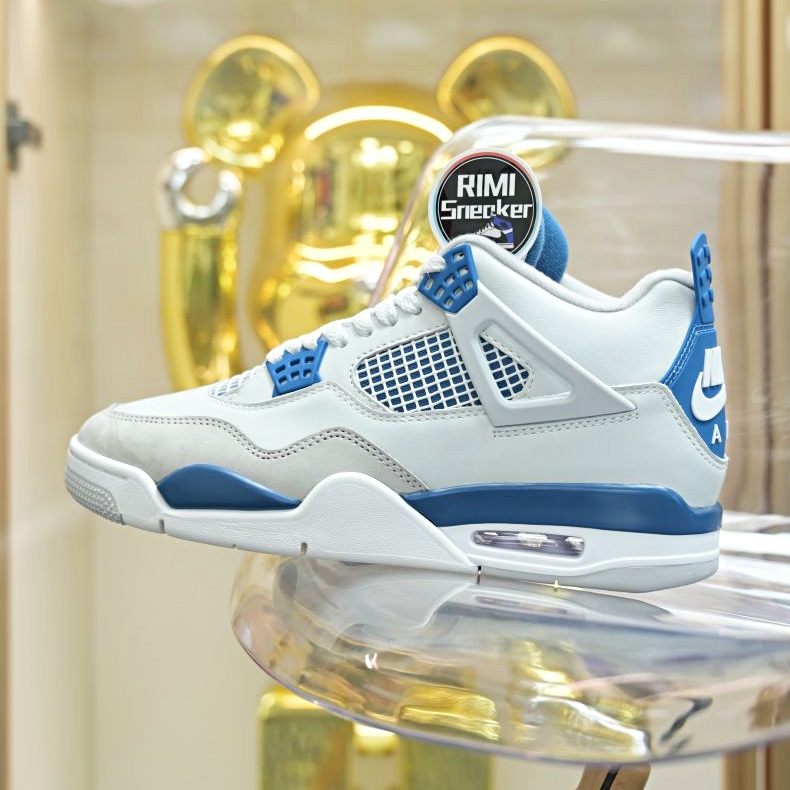 Air Jordan 4