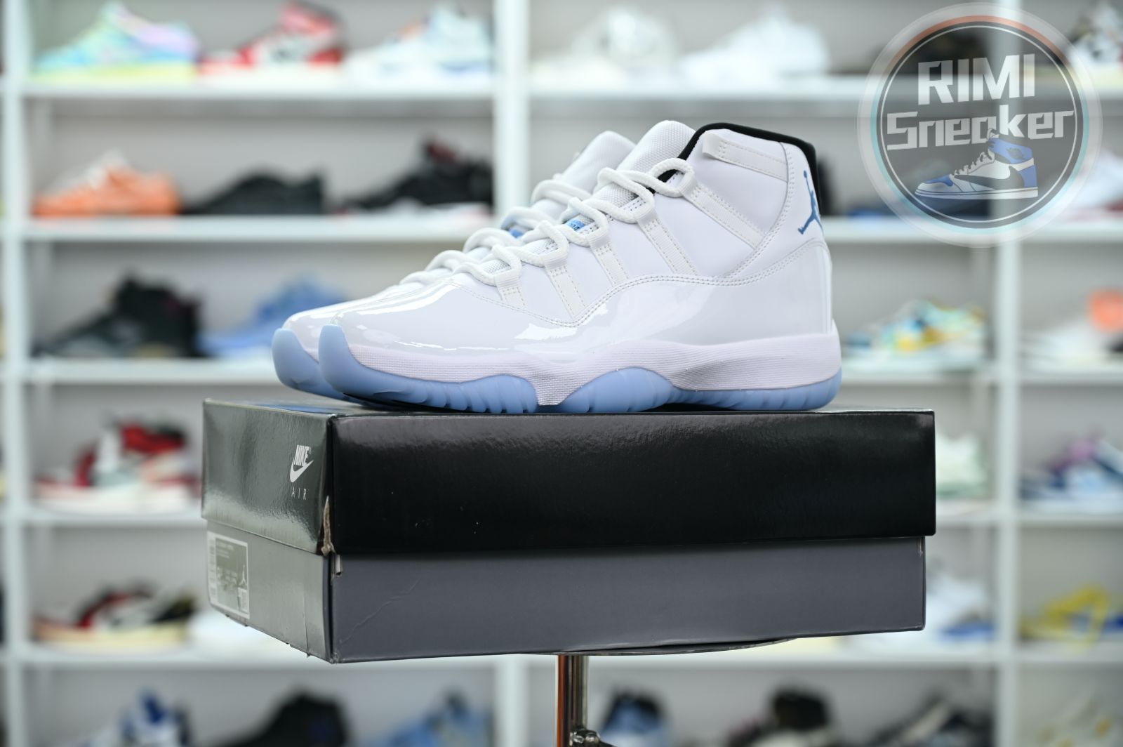 Jordan Air Jordan 11“Legend Blue”  2024  CT8012-104