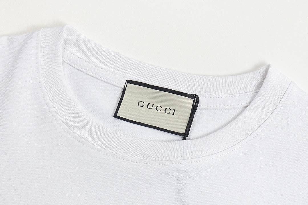G*u*i tshirt