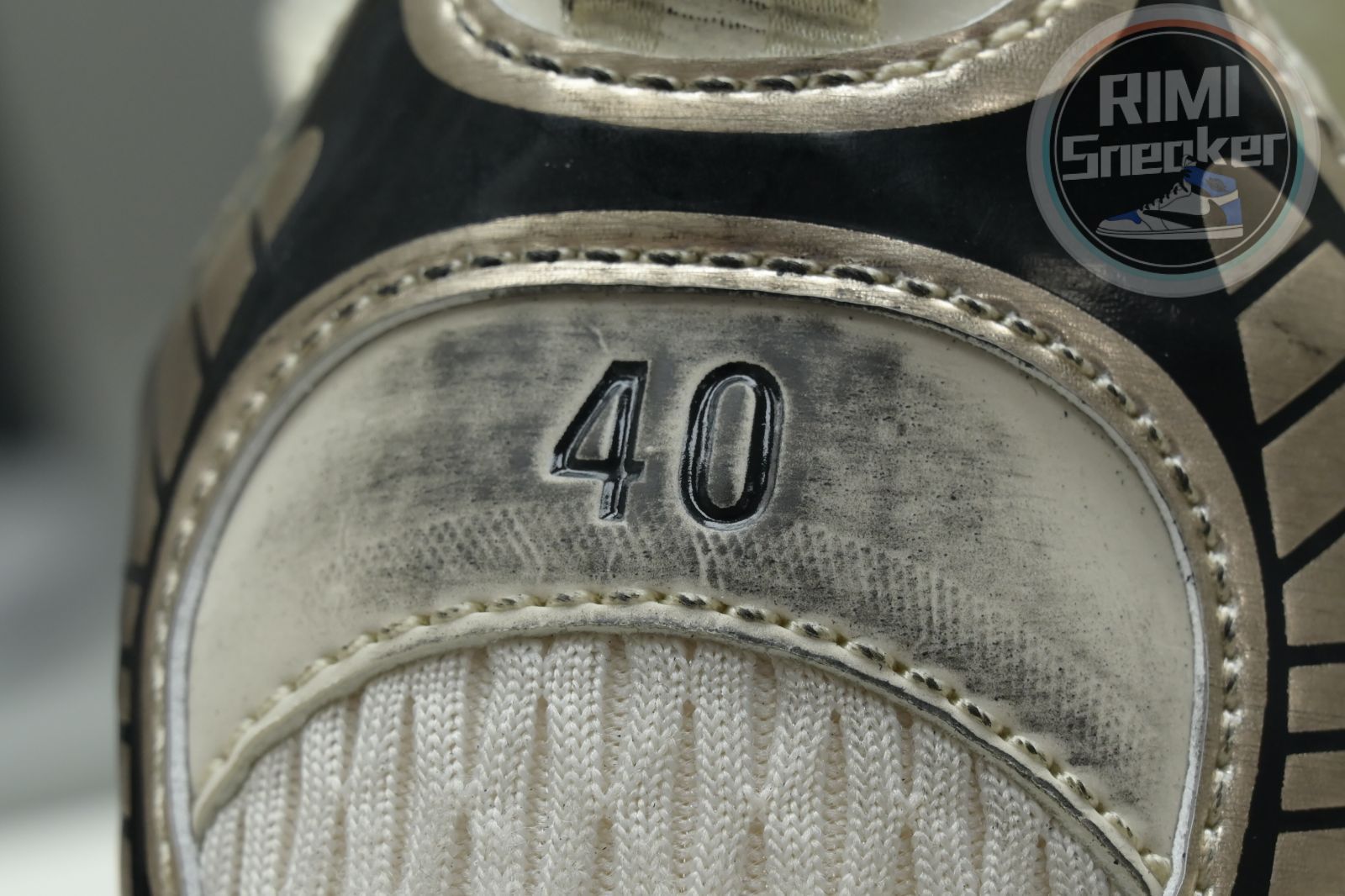 Balenciaga all sizes still in stock! Please contact customer service on iMessage/WhatsApp to purchase!  BLGA  3XL