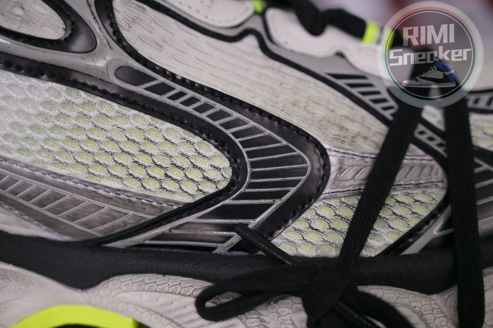 Balenciaga all sizes still in stock! Please contact customer service on iMessage/WhatsApp to purchase!  BLGA  3XL