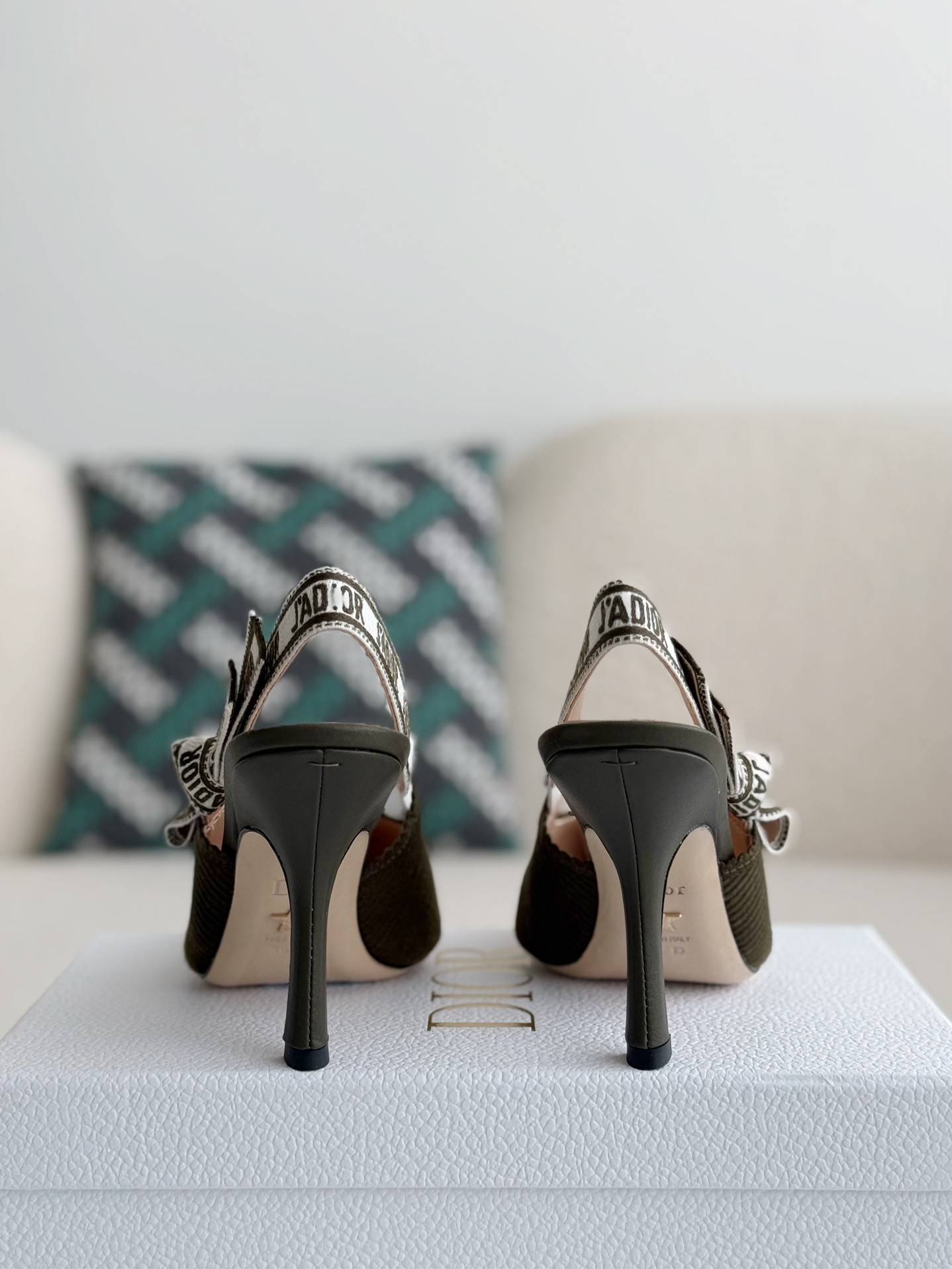 D*OR Pointed toe slingback high heels 6.5cm