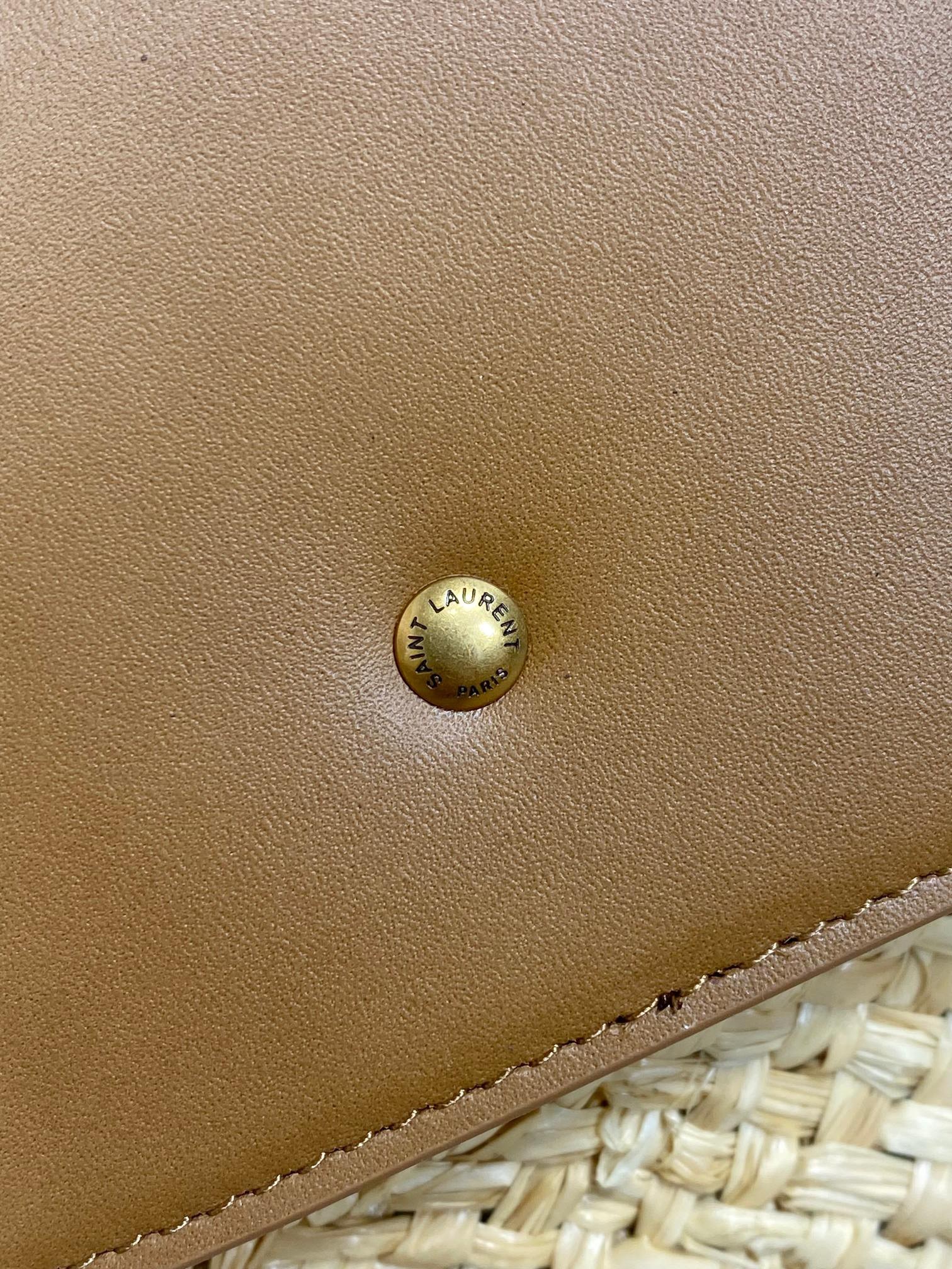 Yves Saint Laurent straw mini MANON handmade model: 774269 size: 23x12x6