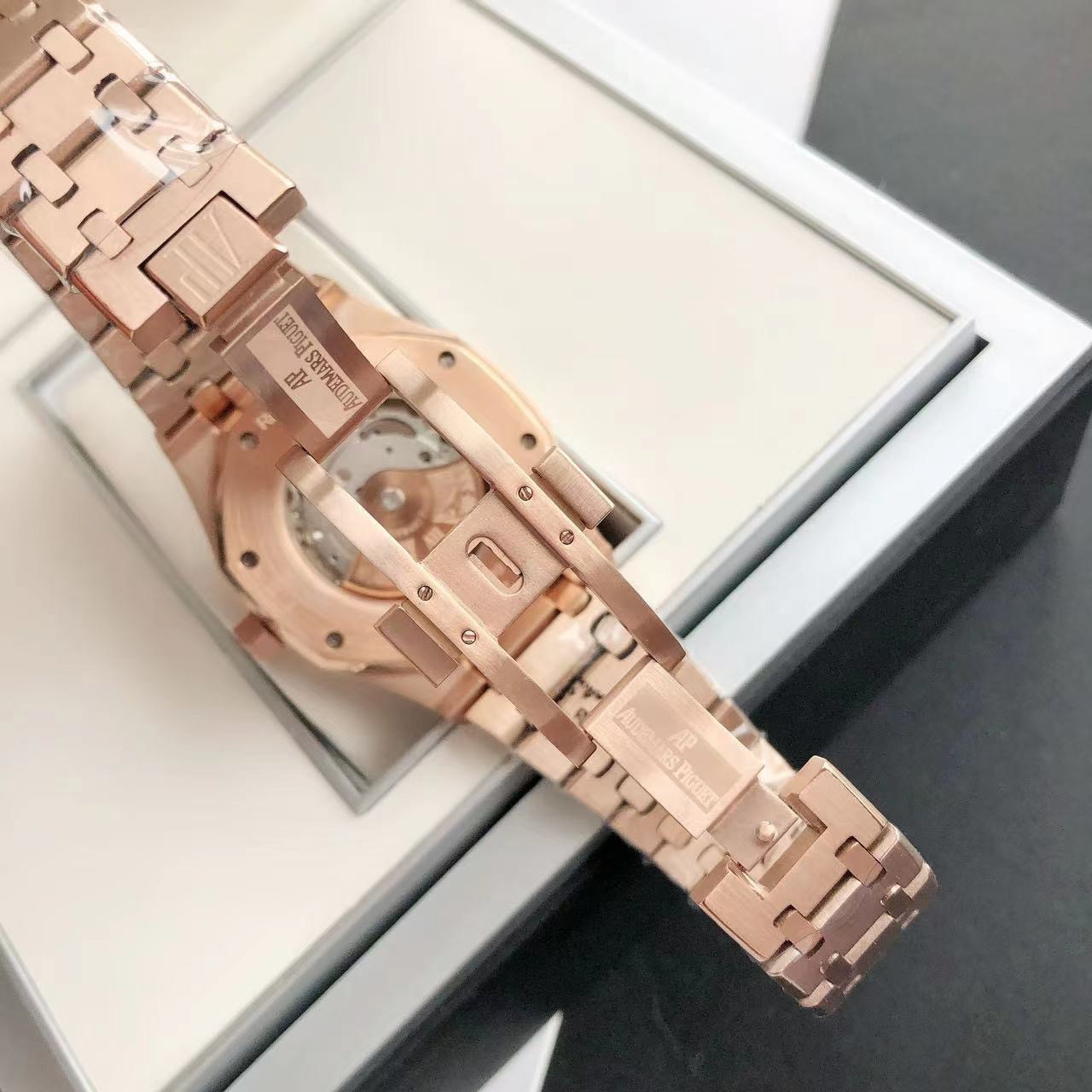 A*P15400 Royal Oak Offshore series