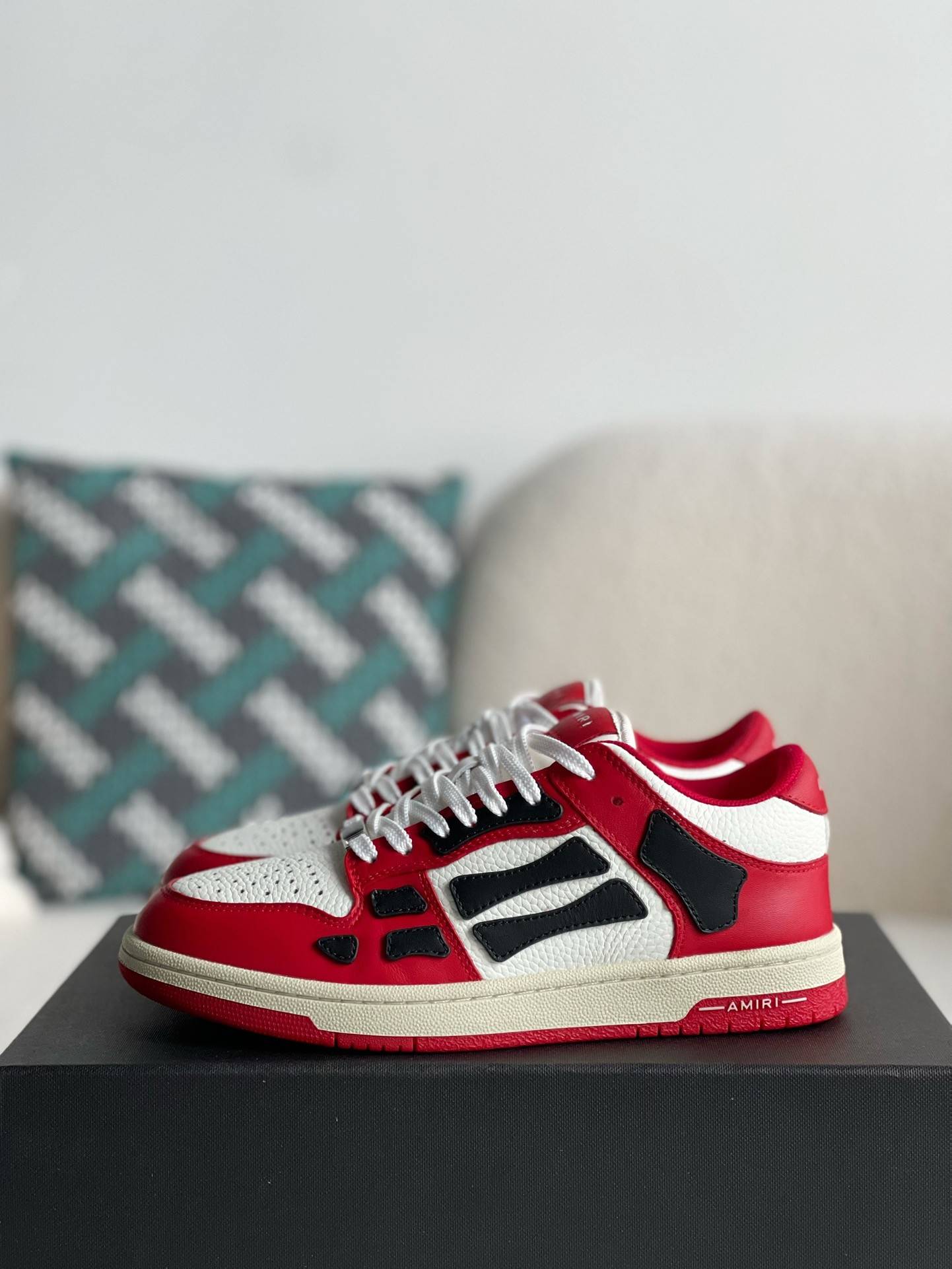 A*RI Bone Sneakers