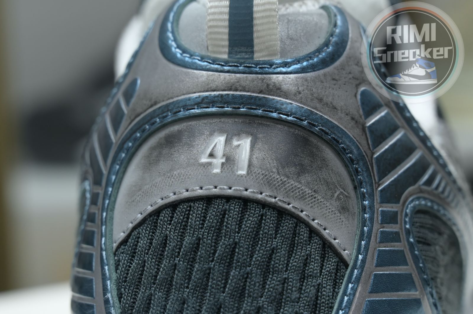 Balenciaga all sizes still in stock! Please contact customer service on iMessage/WhatsApp to purchase!  BLGA  3XL