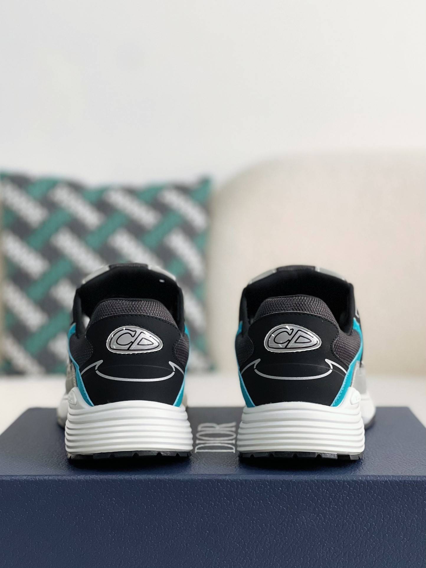 D*OR B30 New Sneaker